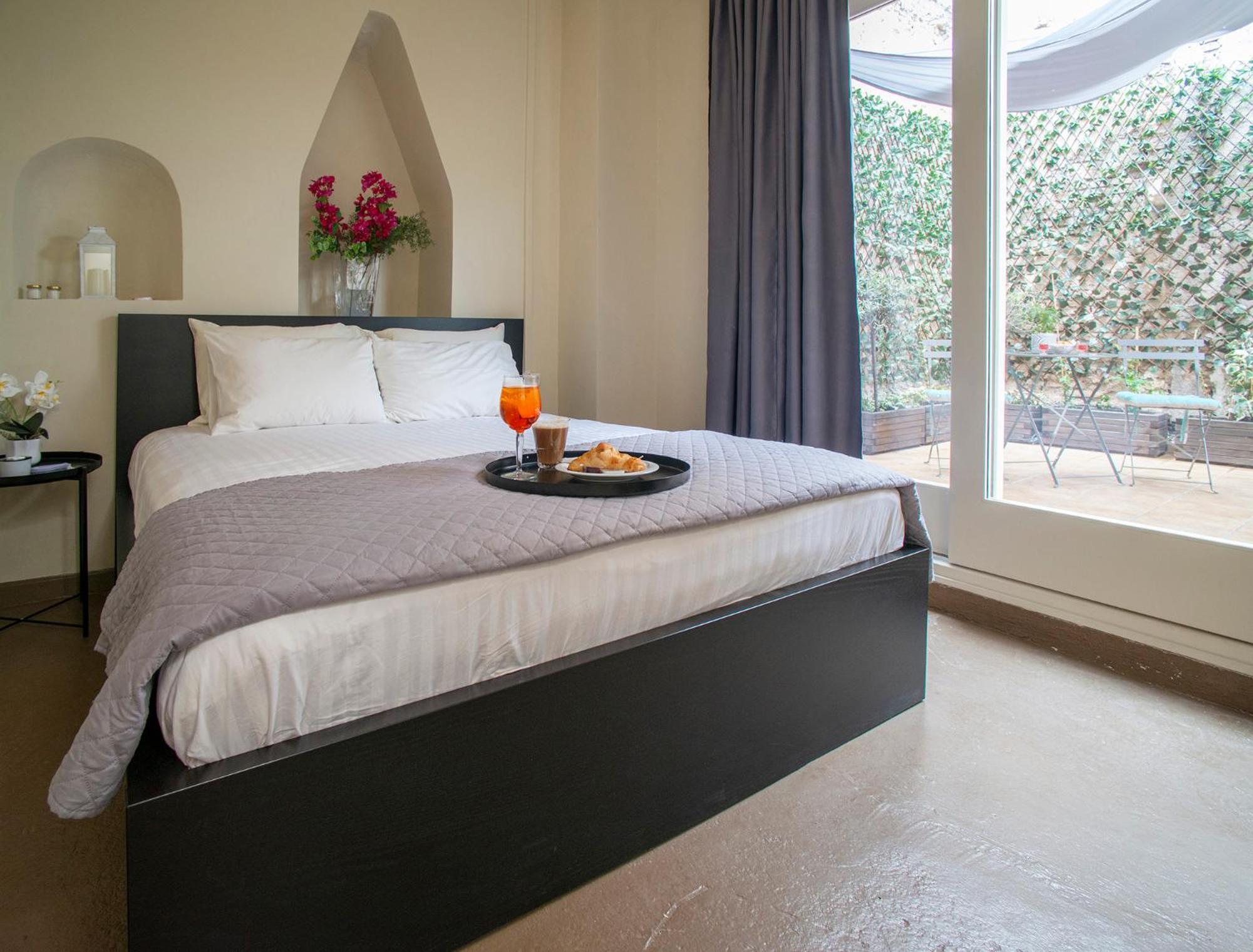 Deluxe Double Room with Balcony and Jacuzzi photo 1