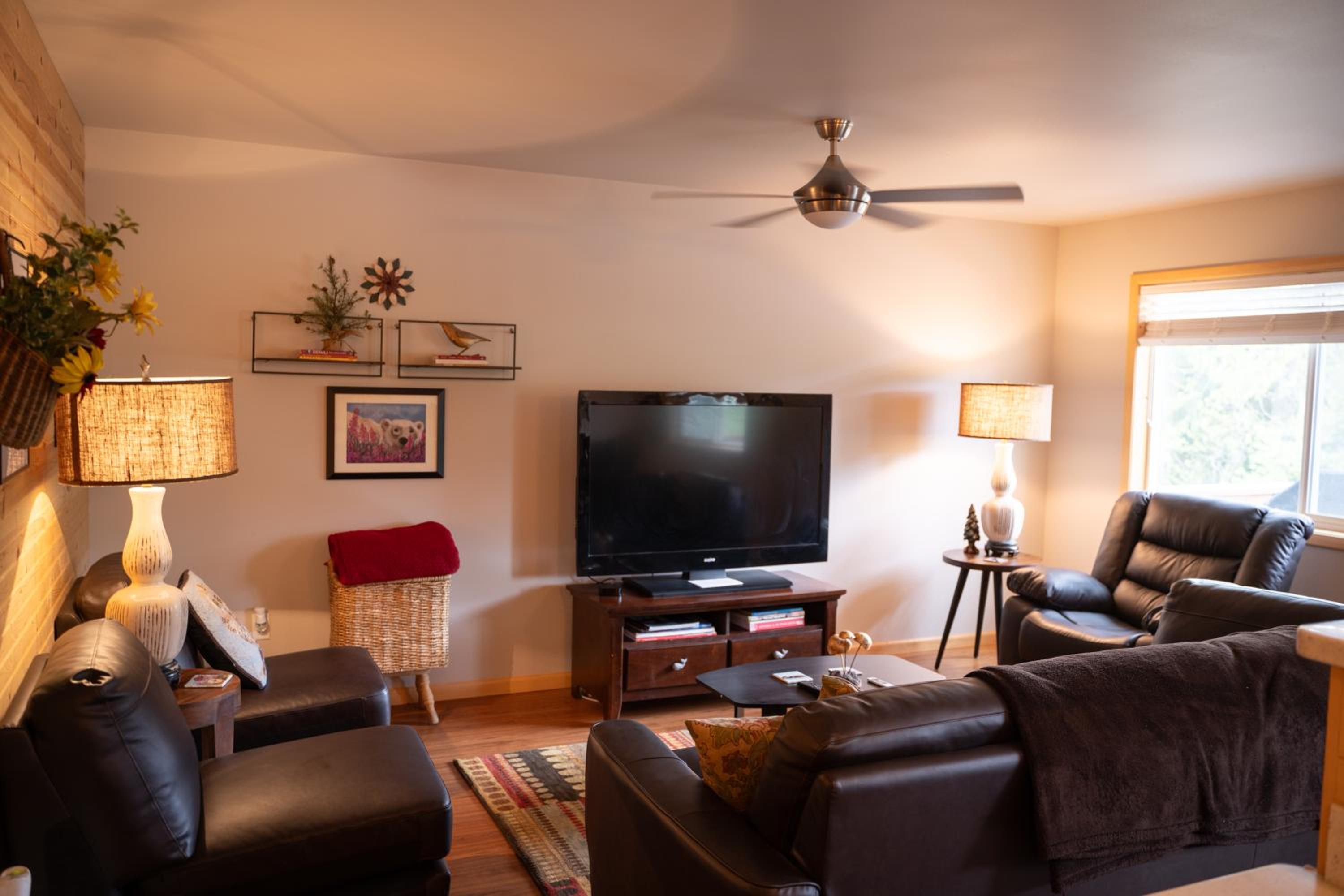 Two-Bedroom Apartment photo 3