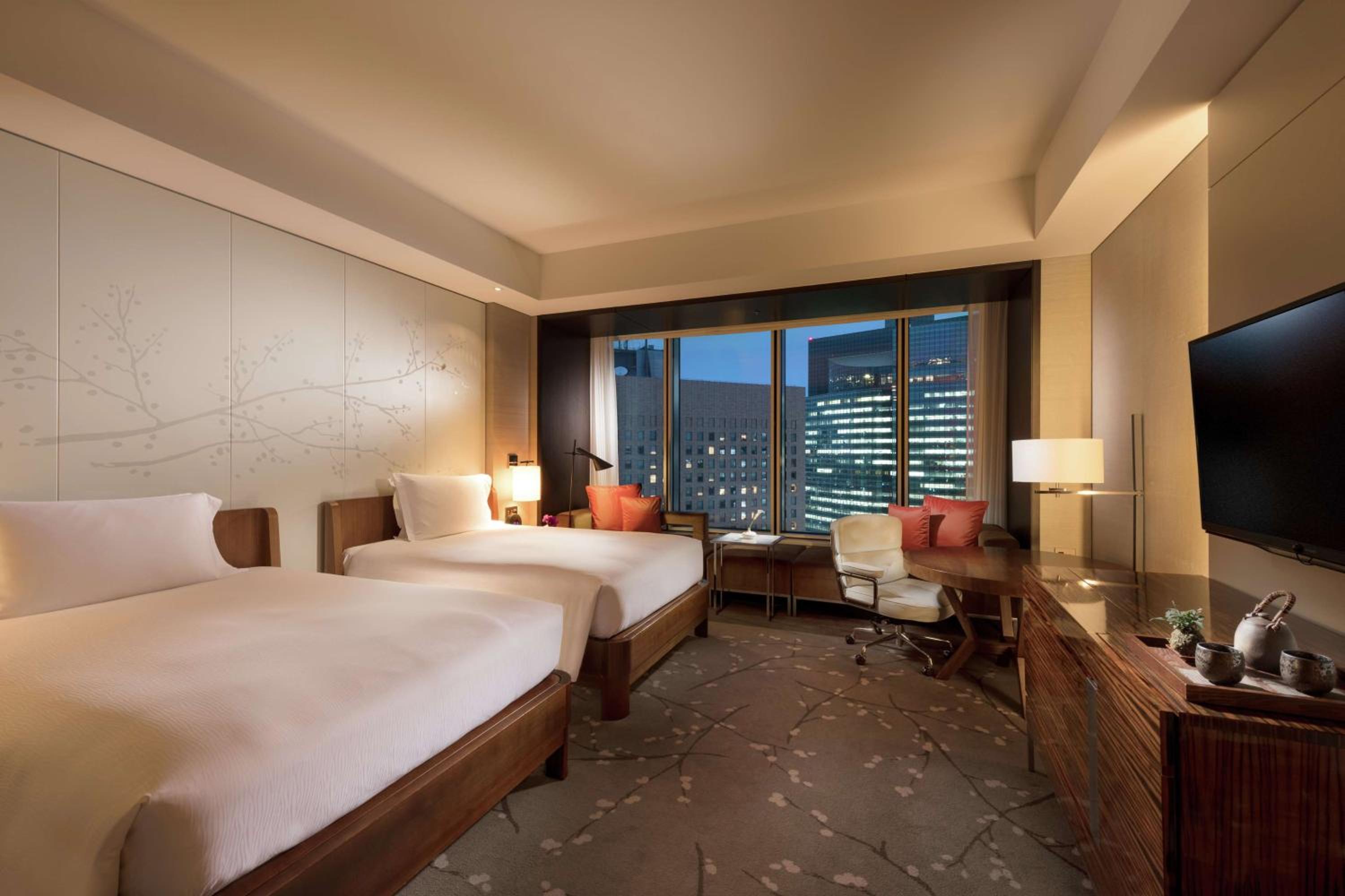 Twin Room with City View