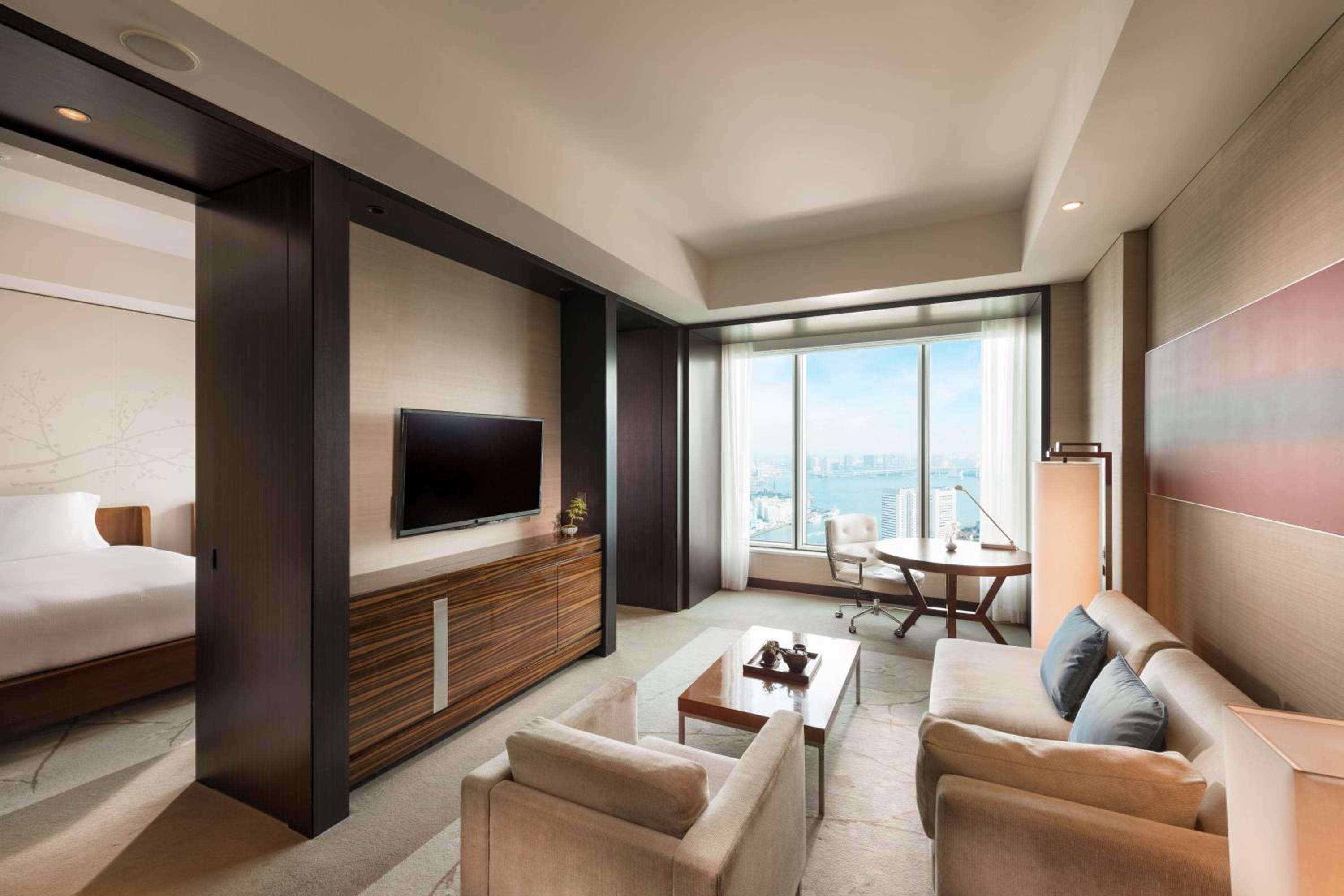 Twin Suite with Bay View