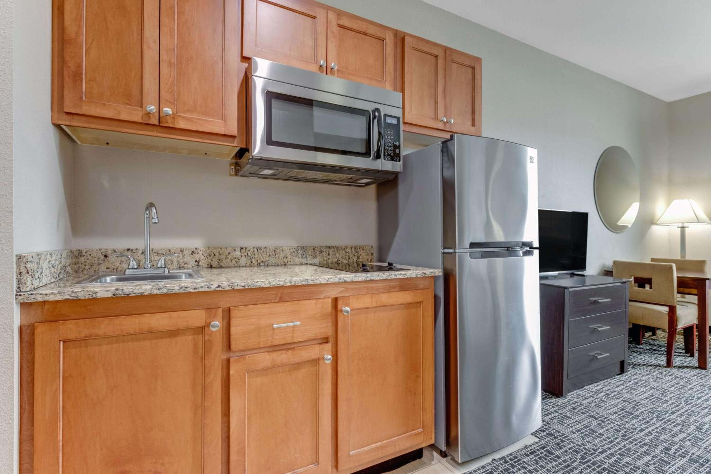 King Suite with Kitchenette - Non-Smoking