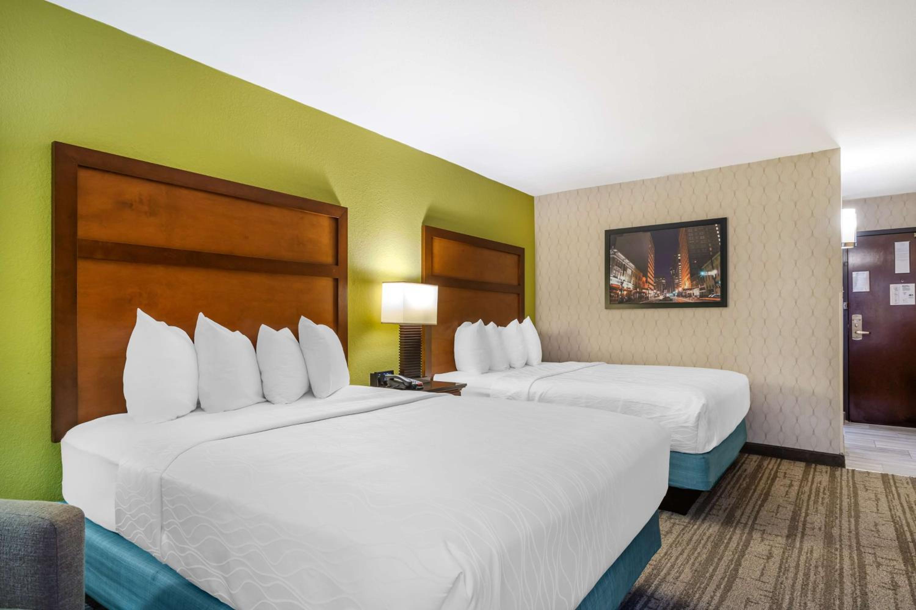 Queen Room with Two Queen Beds - Photo 1