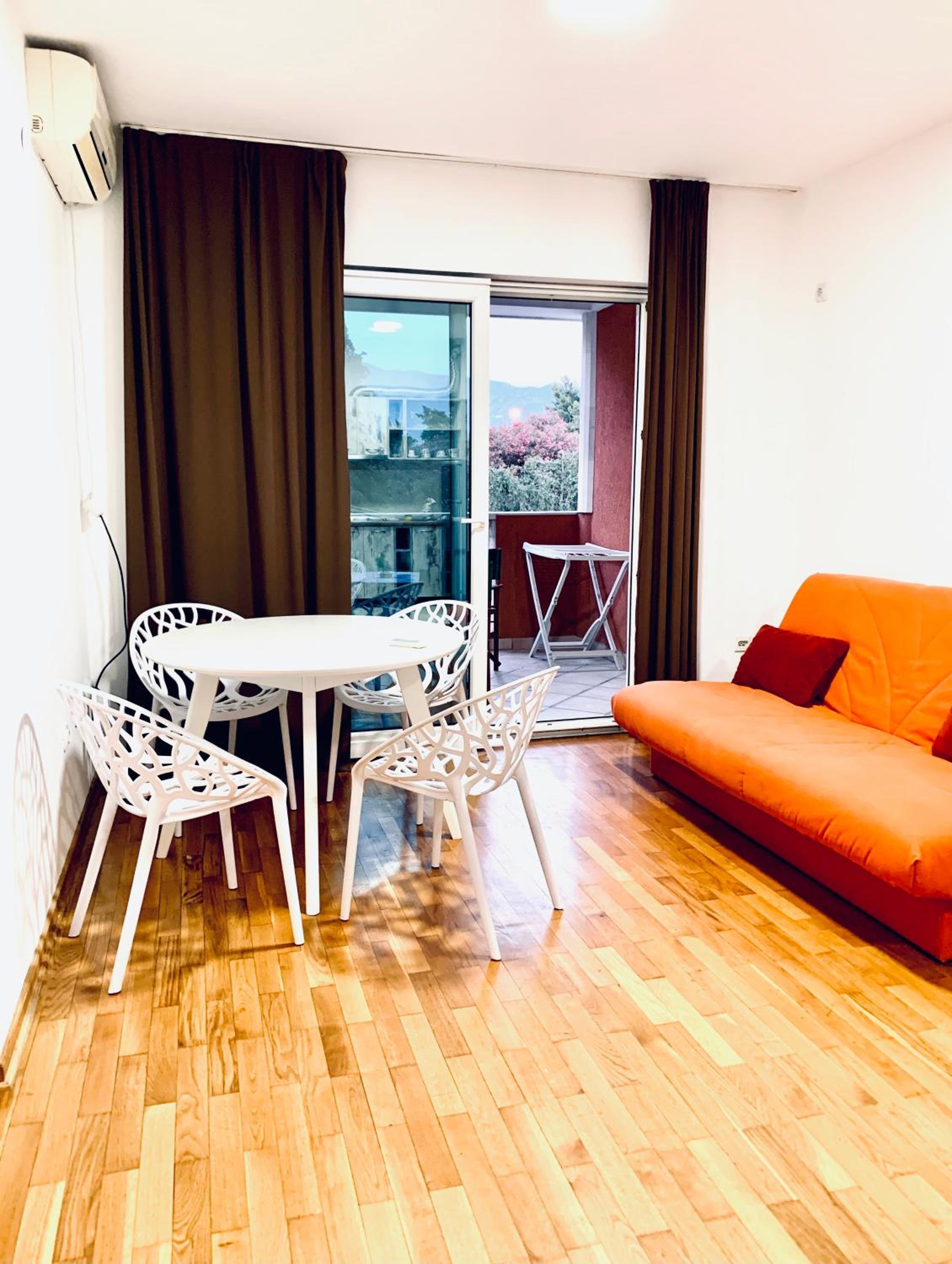 Two-Bedroom Deluxe Apartment With Garden View