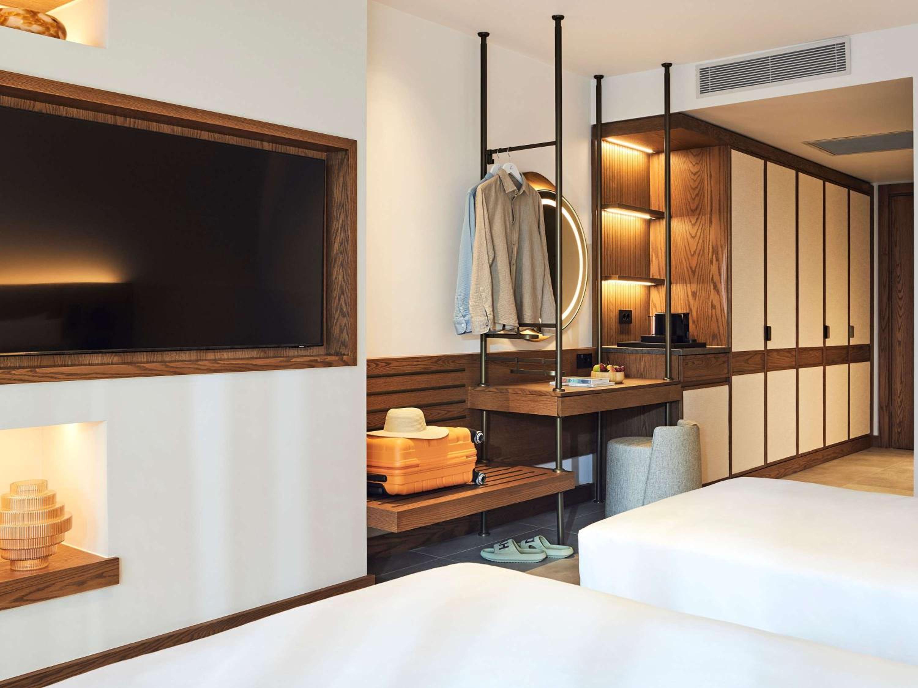 General Admission Twin Room with Pool View