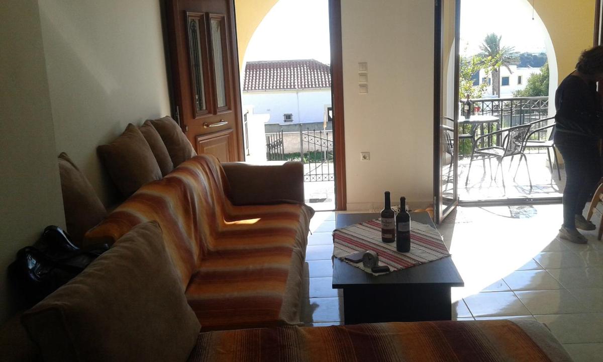 Three-Bedroom Villa photo 2