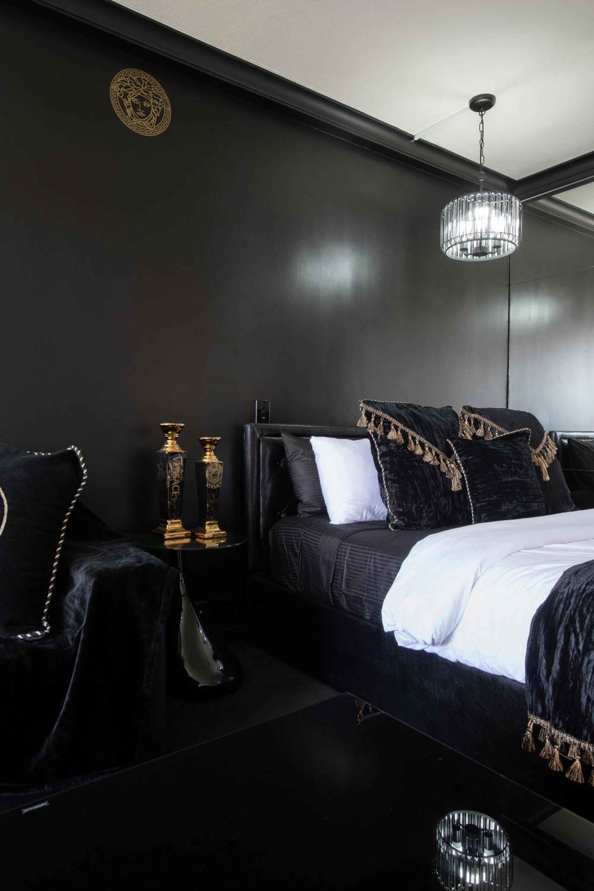 King Studio with Sofa Bed