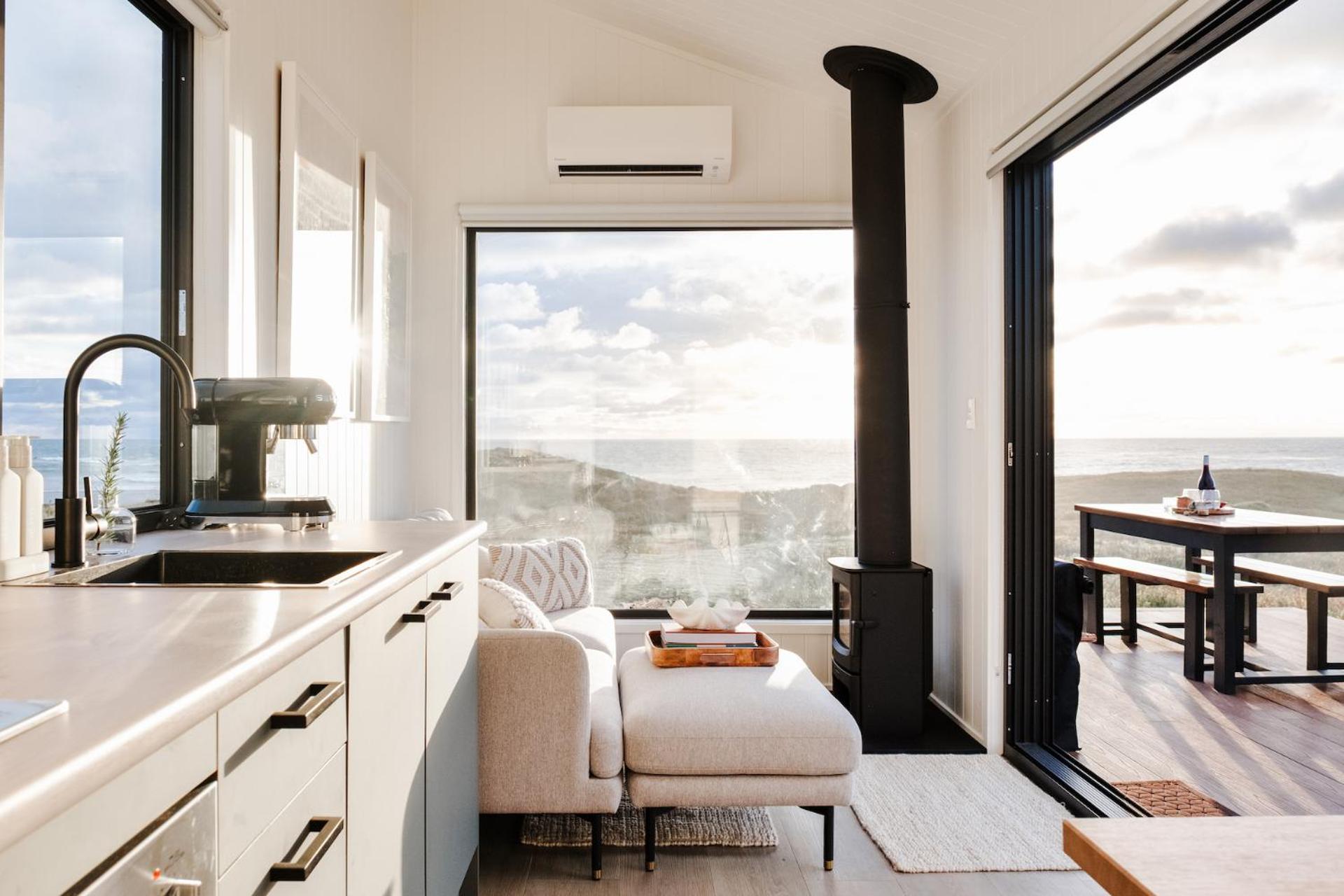 One-Bedroom House photo 1