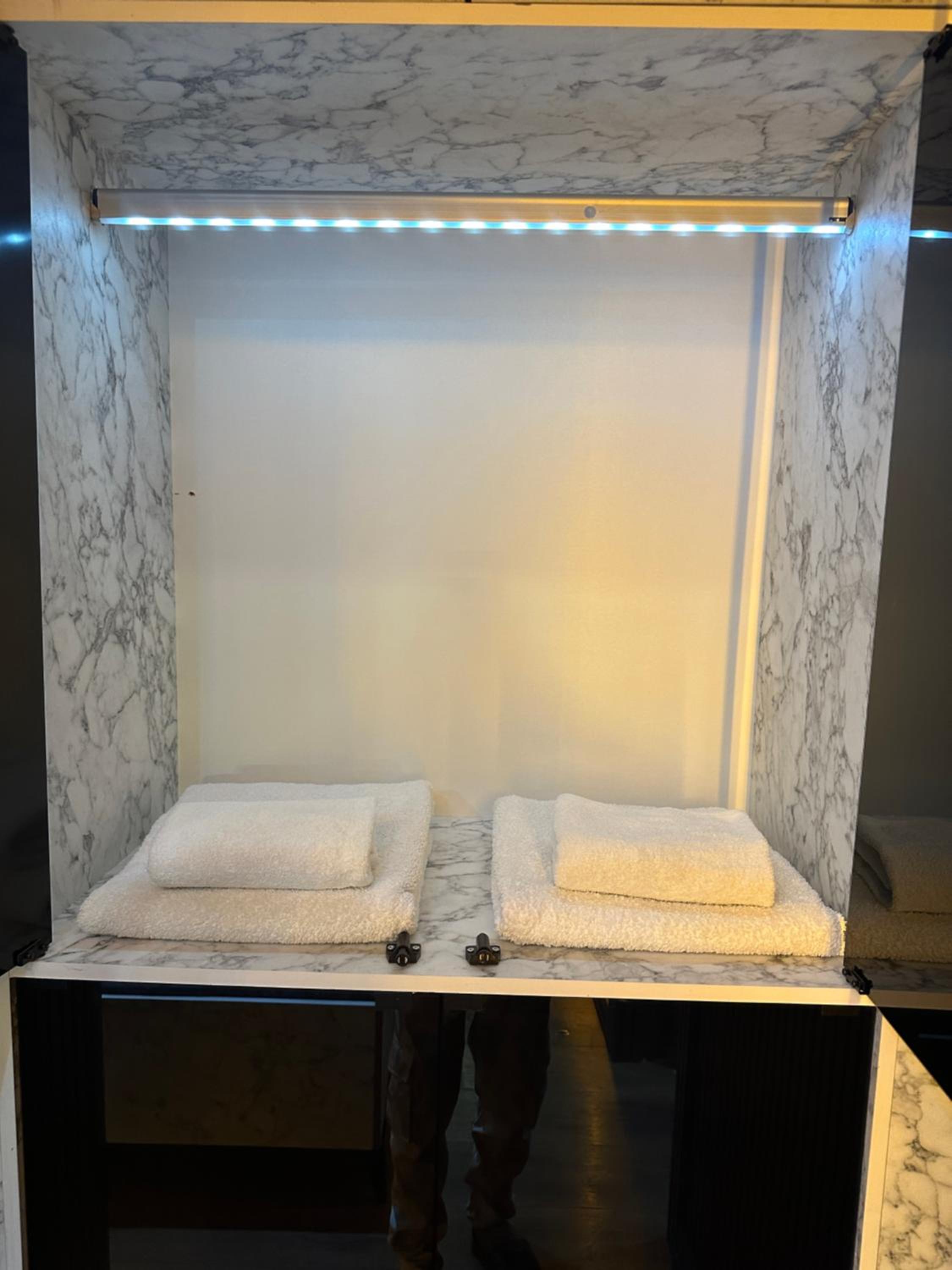 Deluxe Double Room with Bath photo 2