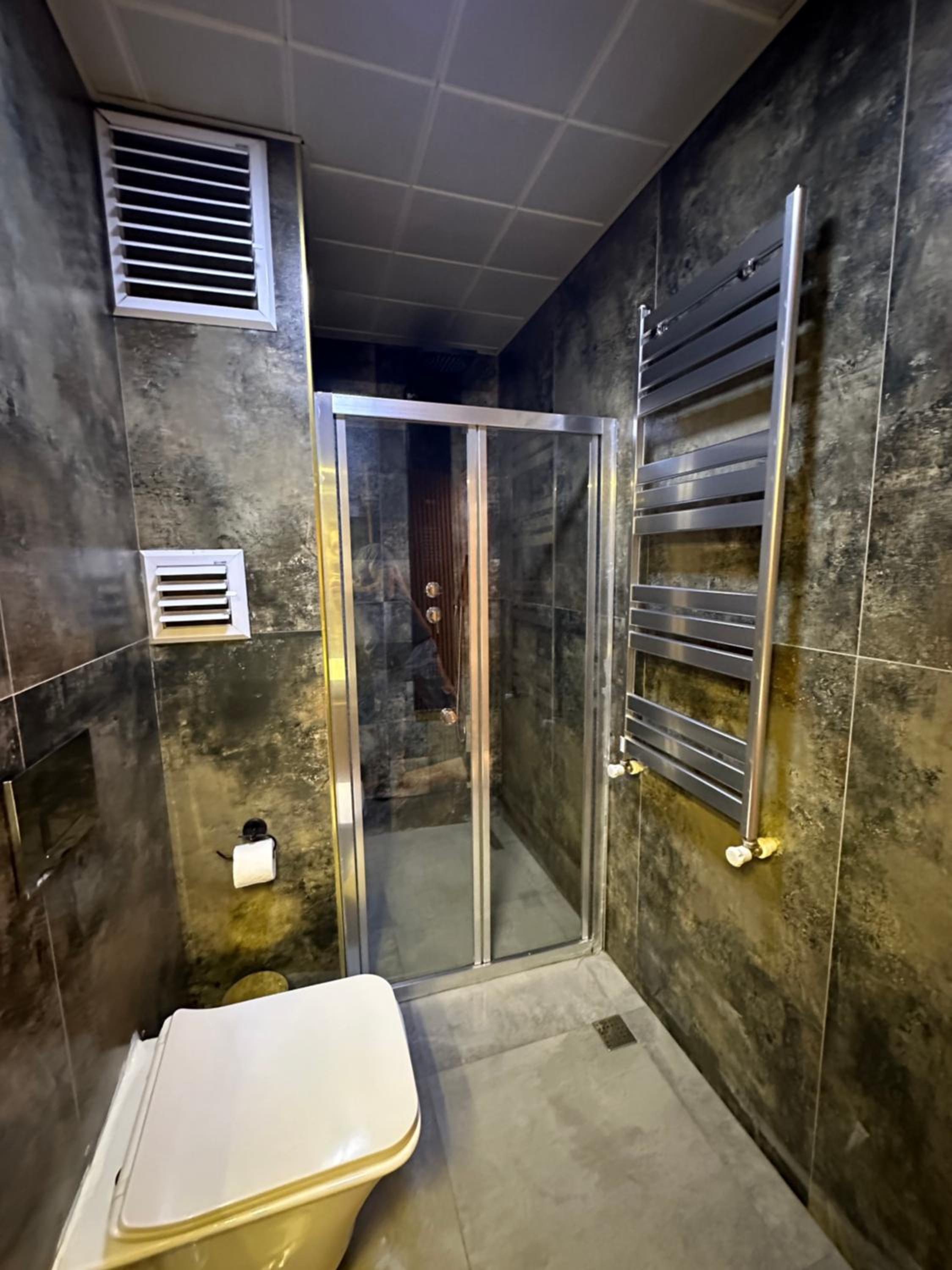Deluxe Double Room with Bath photo 3