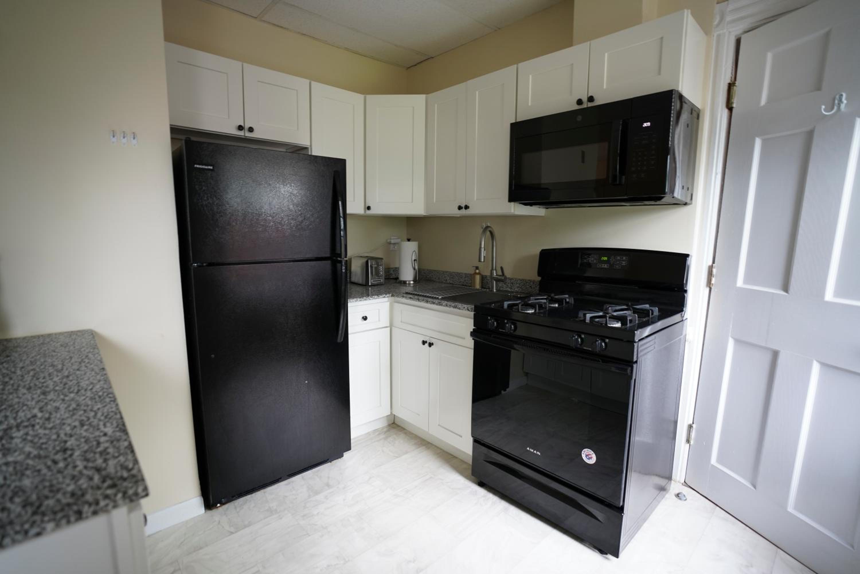 Family Two-Bedroom Apartment with View photo 2