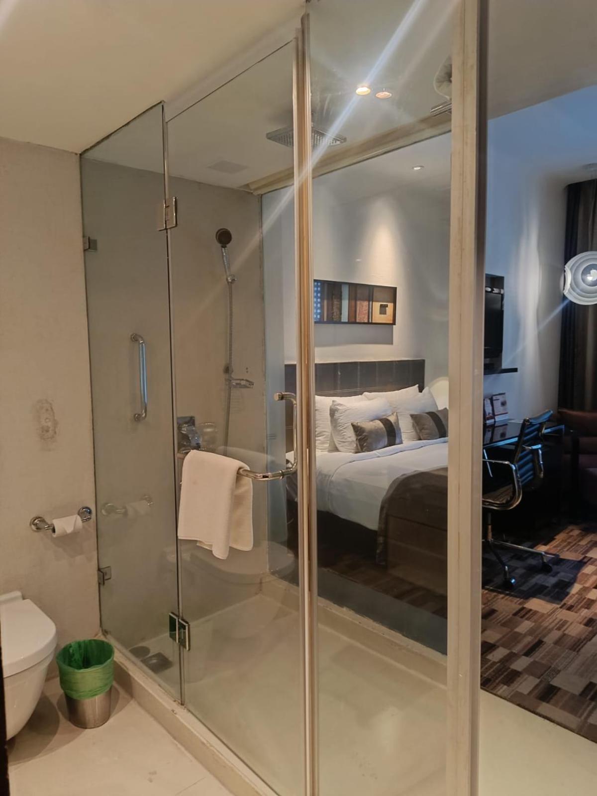 Superior King Room photo 2