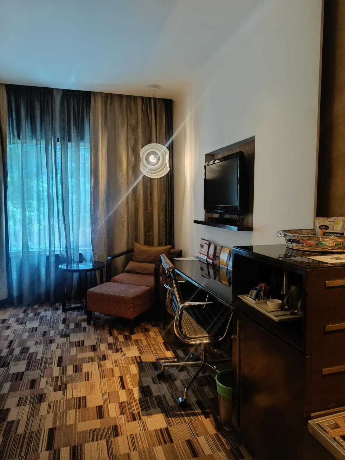 Premium Twin Room  photo 2