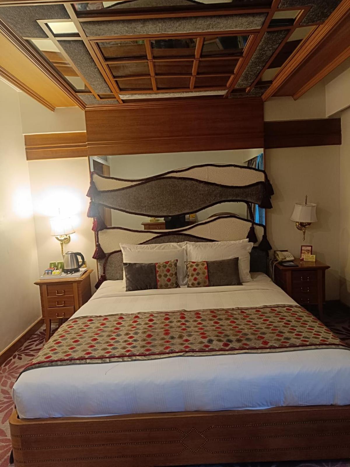 Celebrity Suite  photo 2