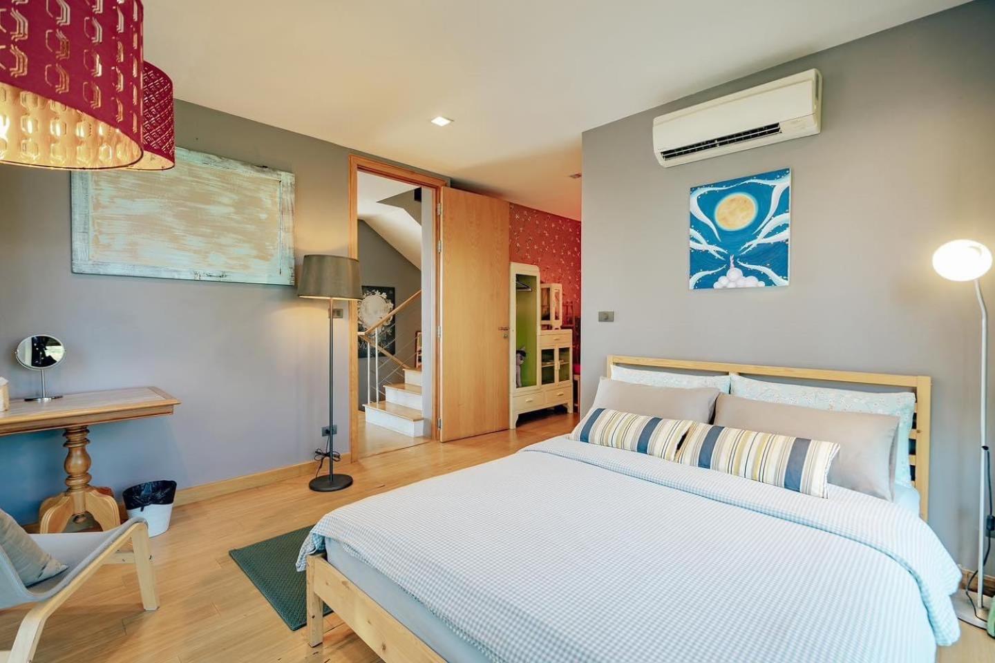 Villa with Sea View photo 2