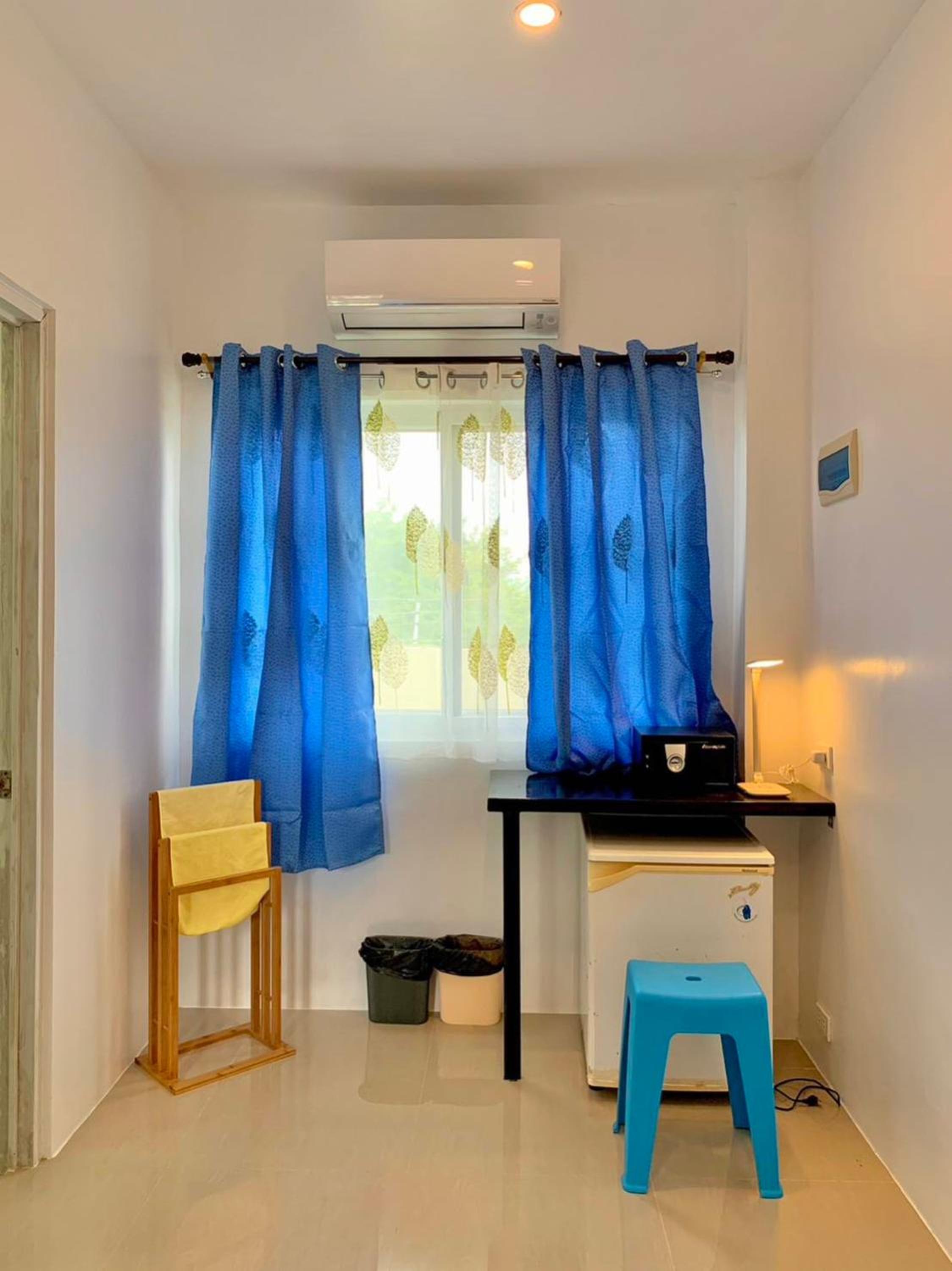 Standard Twin Room - Photo 6