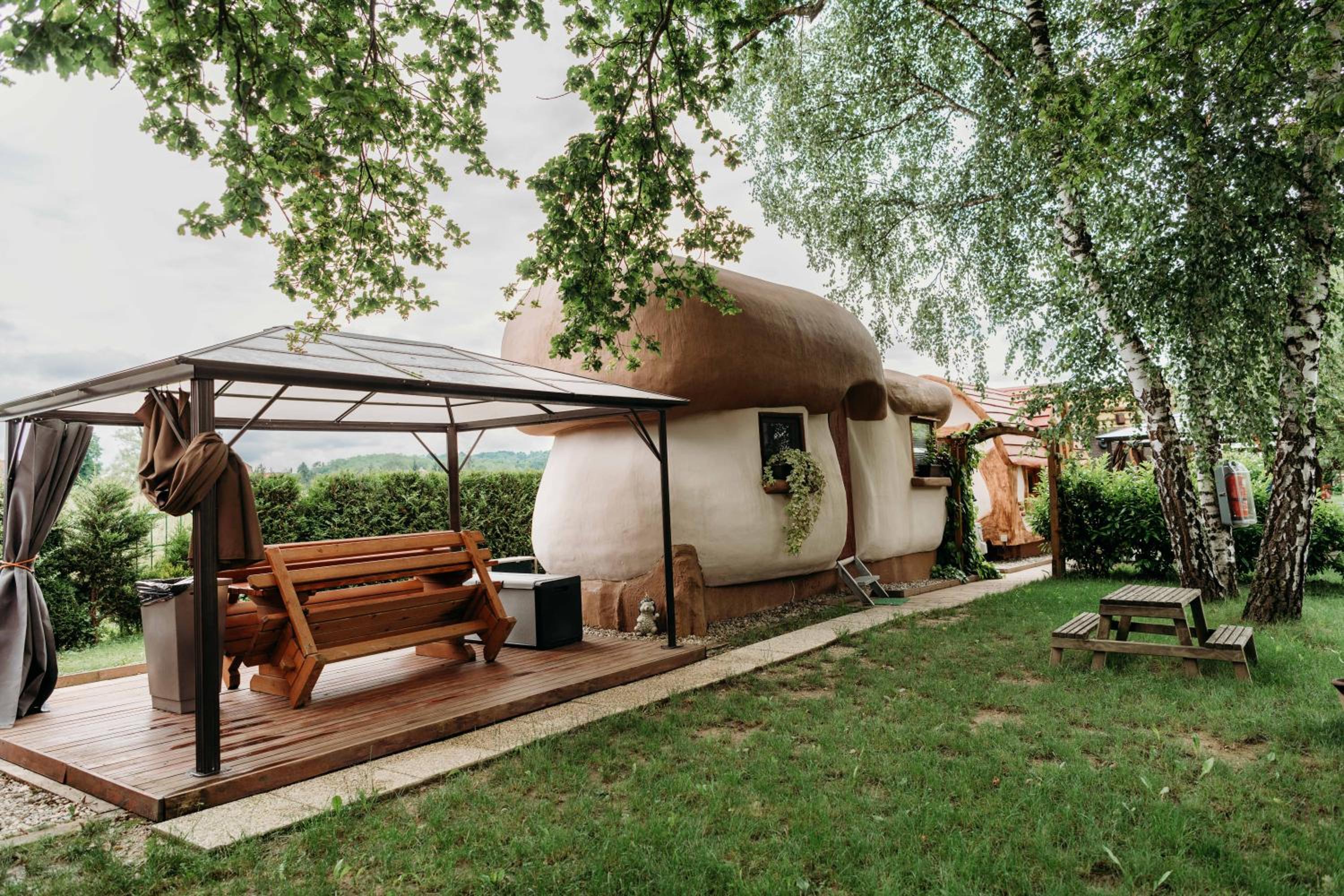 Mobile Home photo 1