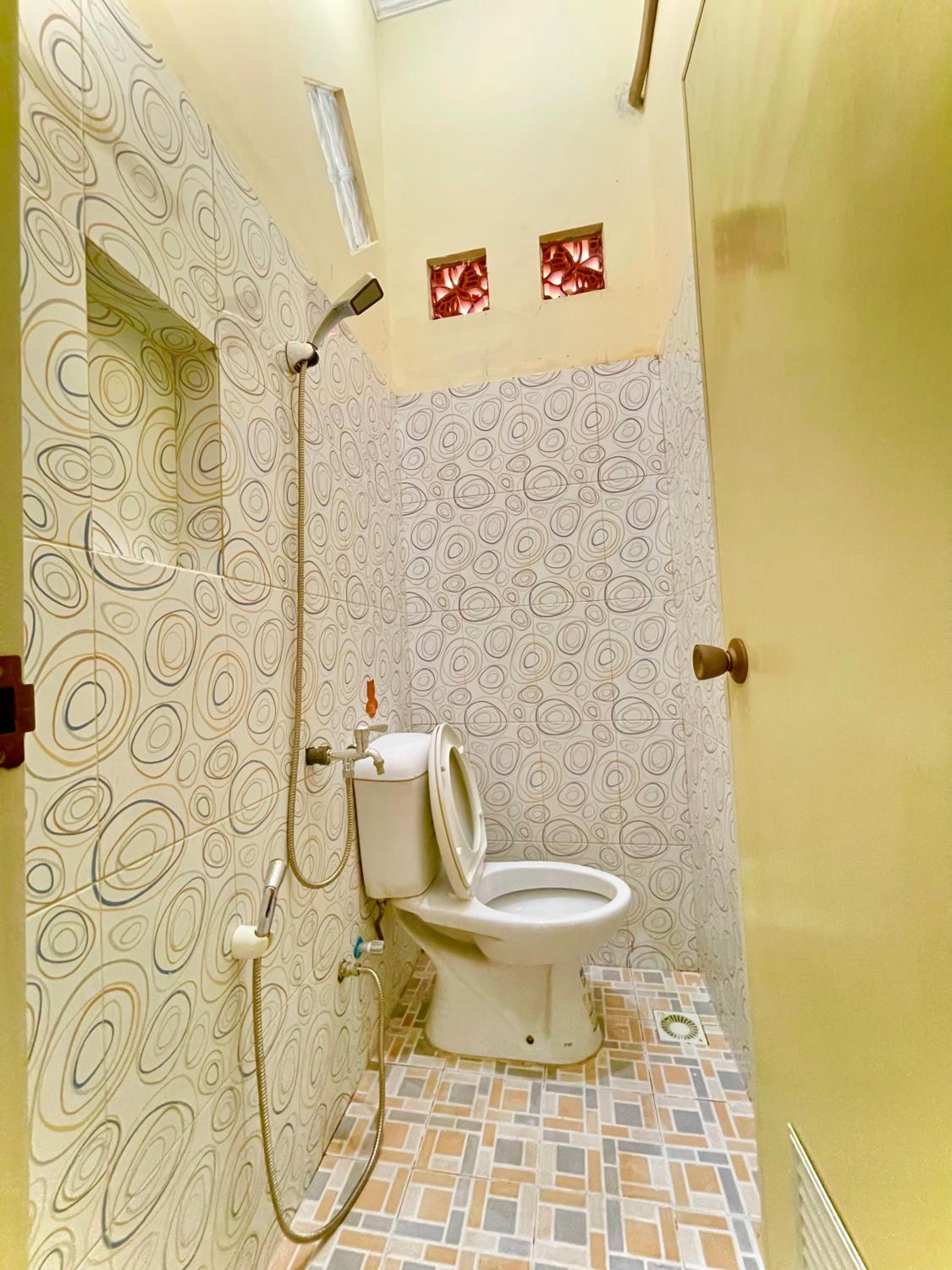 Single Room With Private Bathroom photo 2