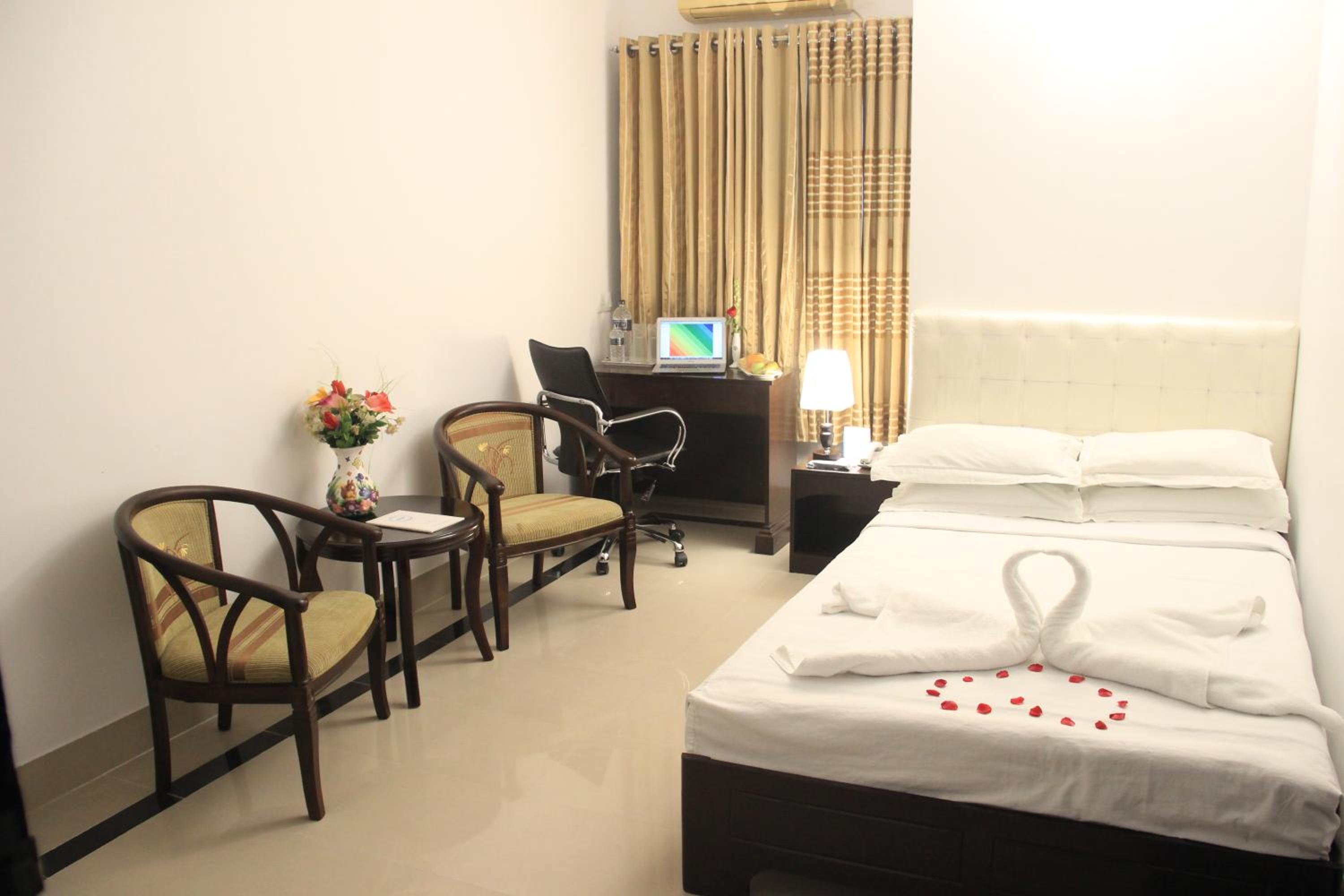 Deluxe Single Room