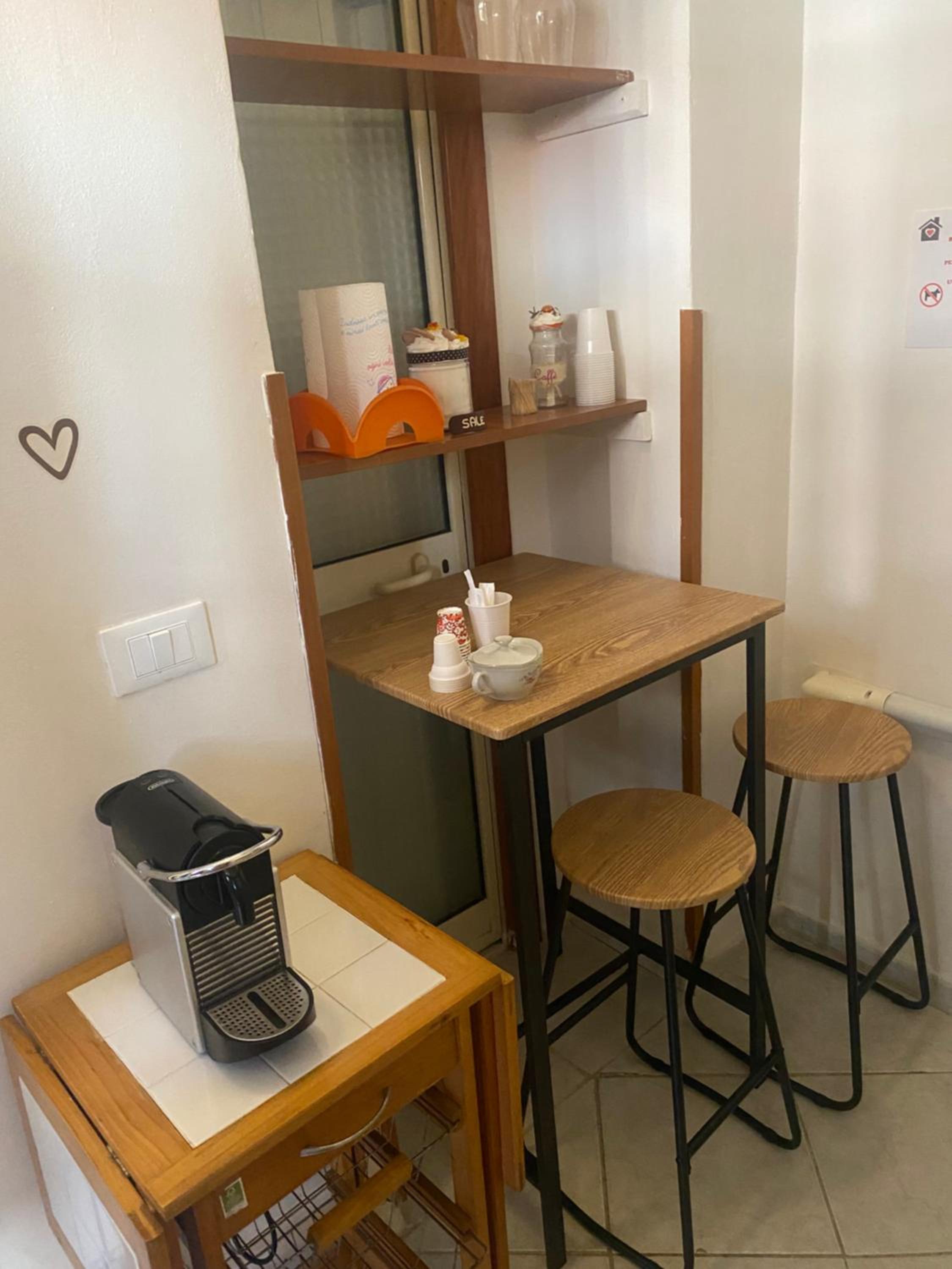 One-Bedroom House - Photo 24