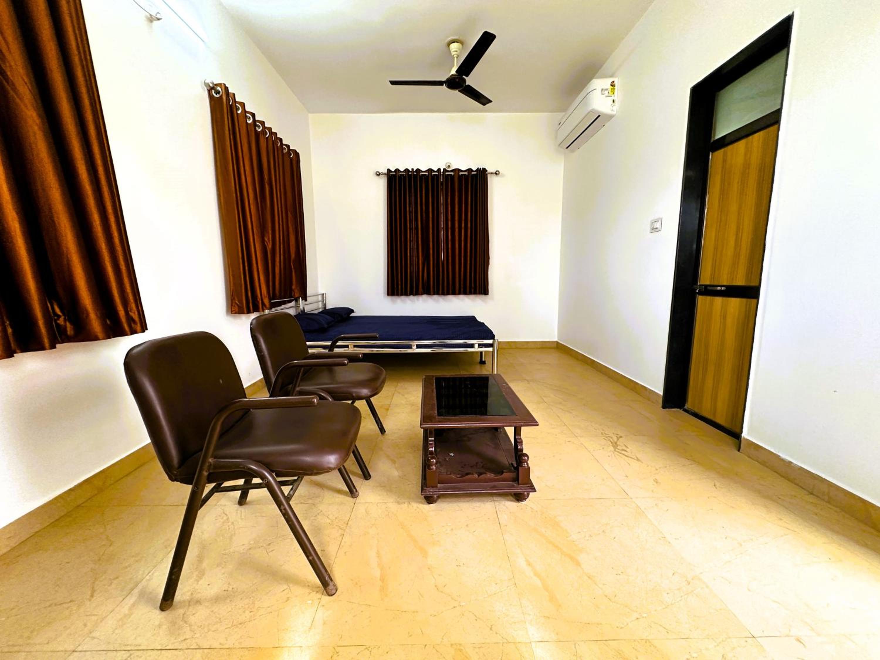 Deluxe Room - Photo 1