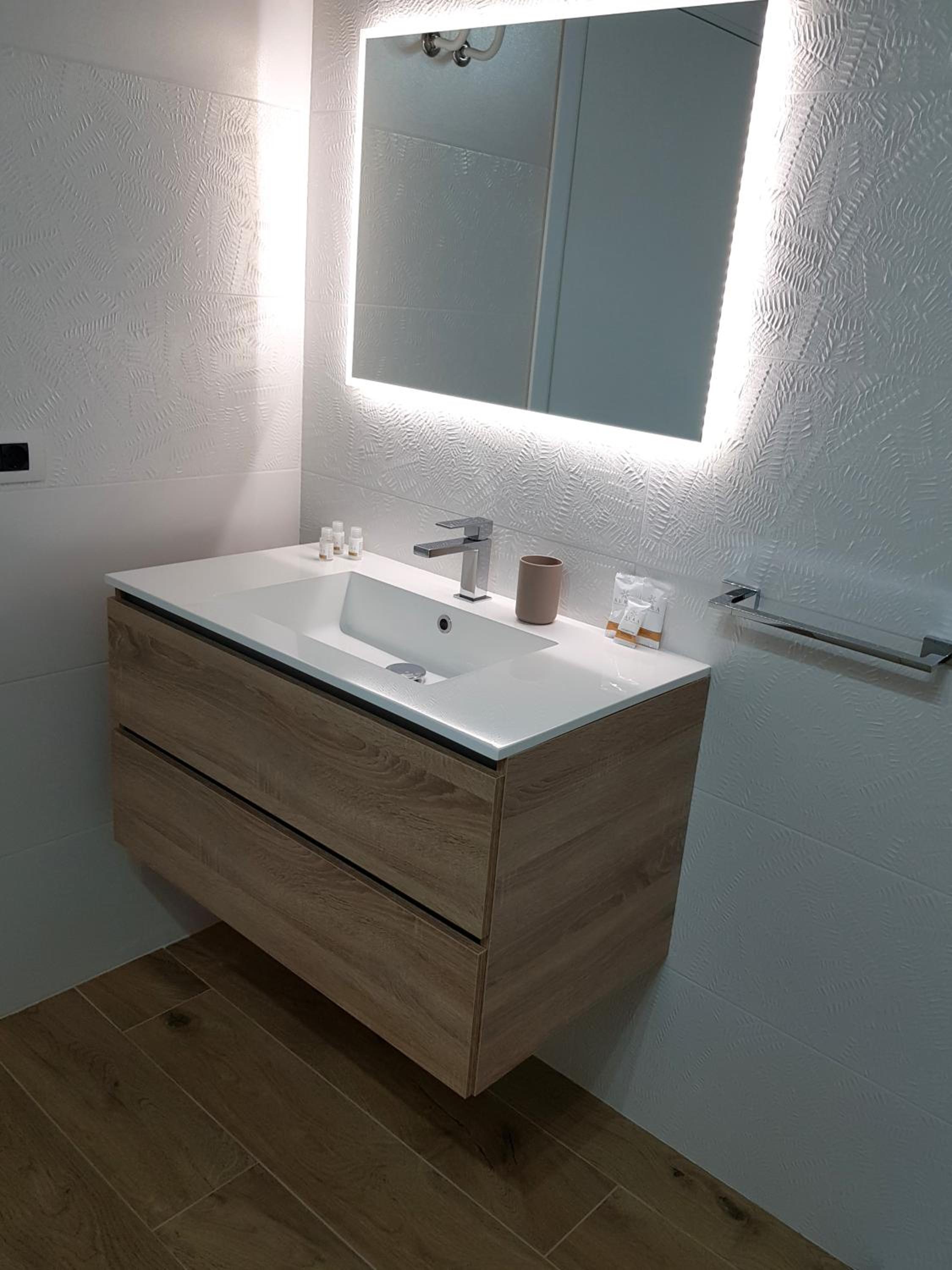 Double Room with Private Bathroom photo 2