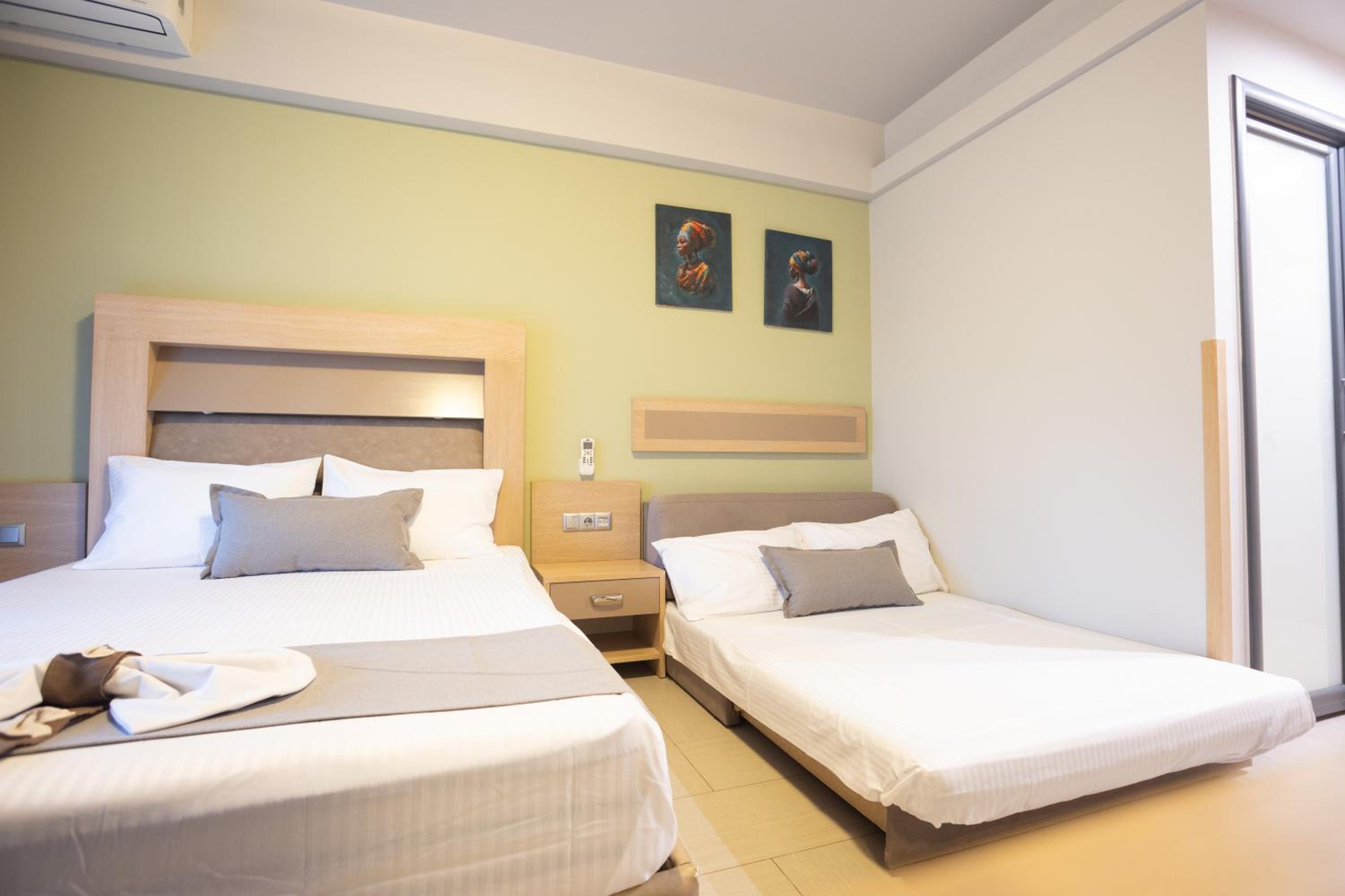 Deluxe Studio with Garden View - Free Car Parking Spot