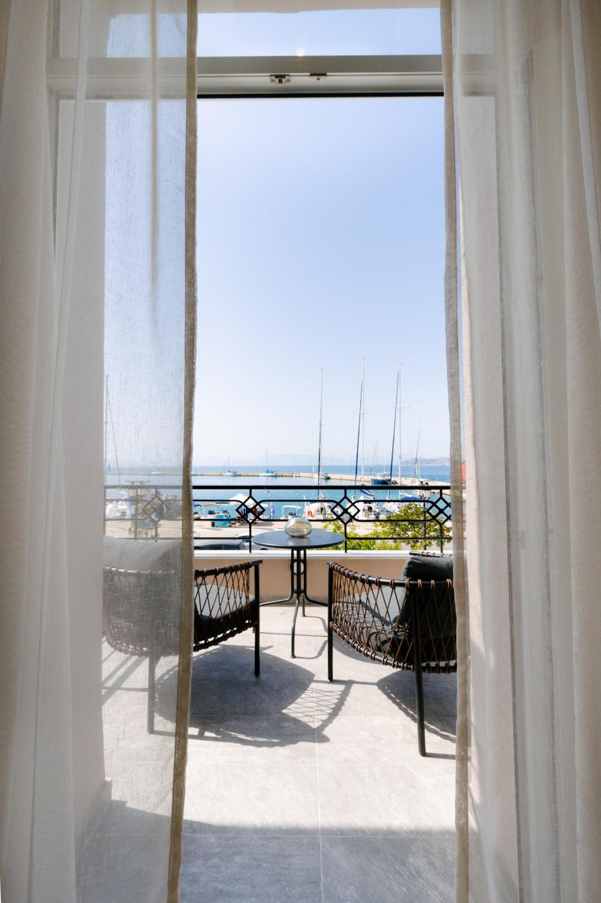 Junior Suite with Balcony photo 3