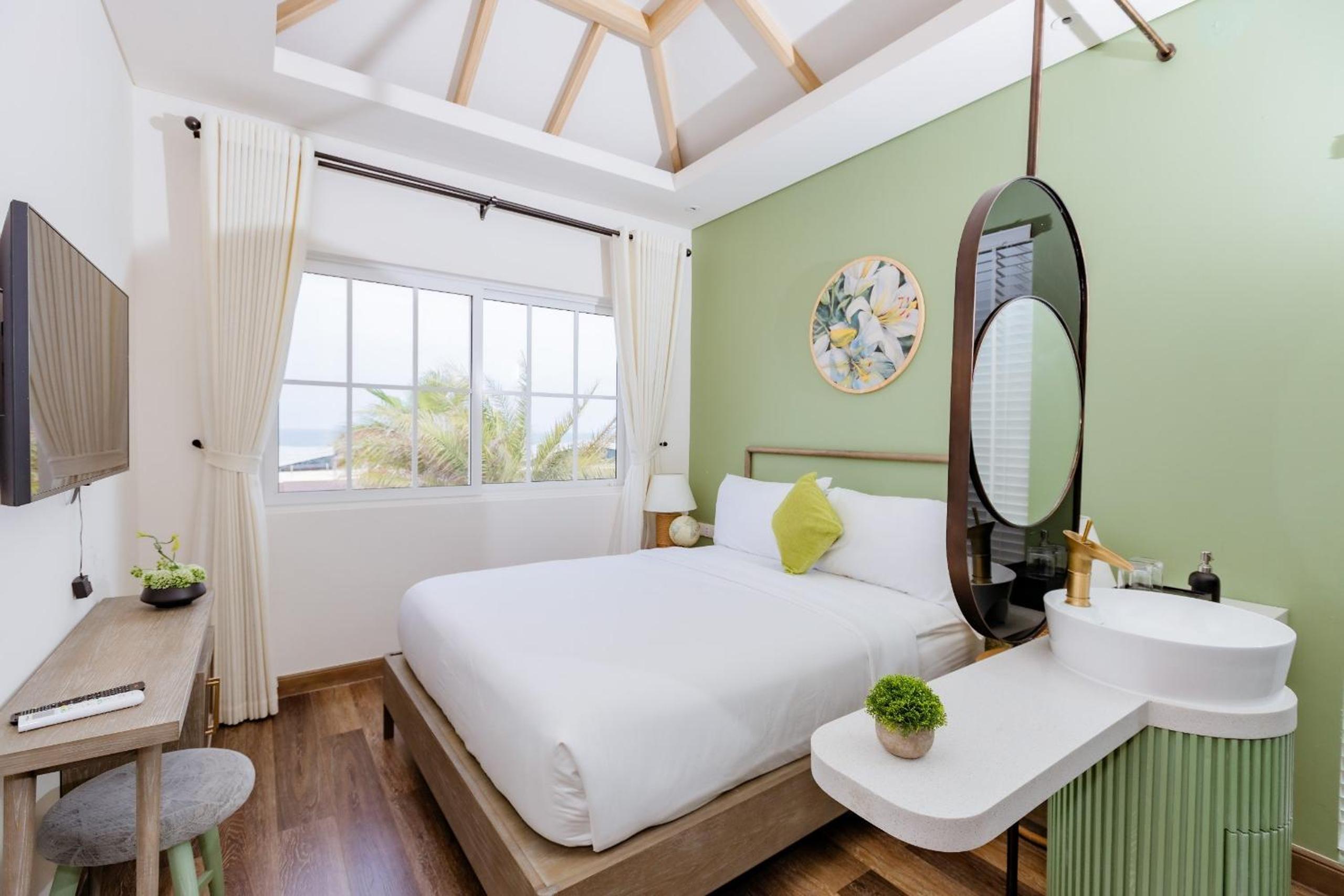 Villa with Sea View photo 1