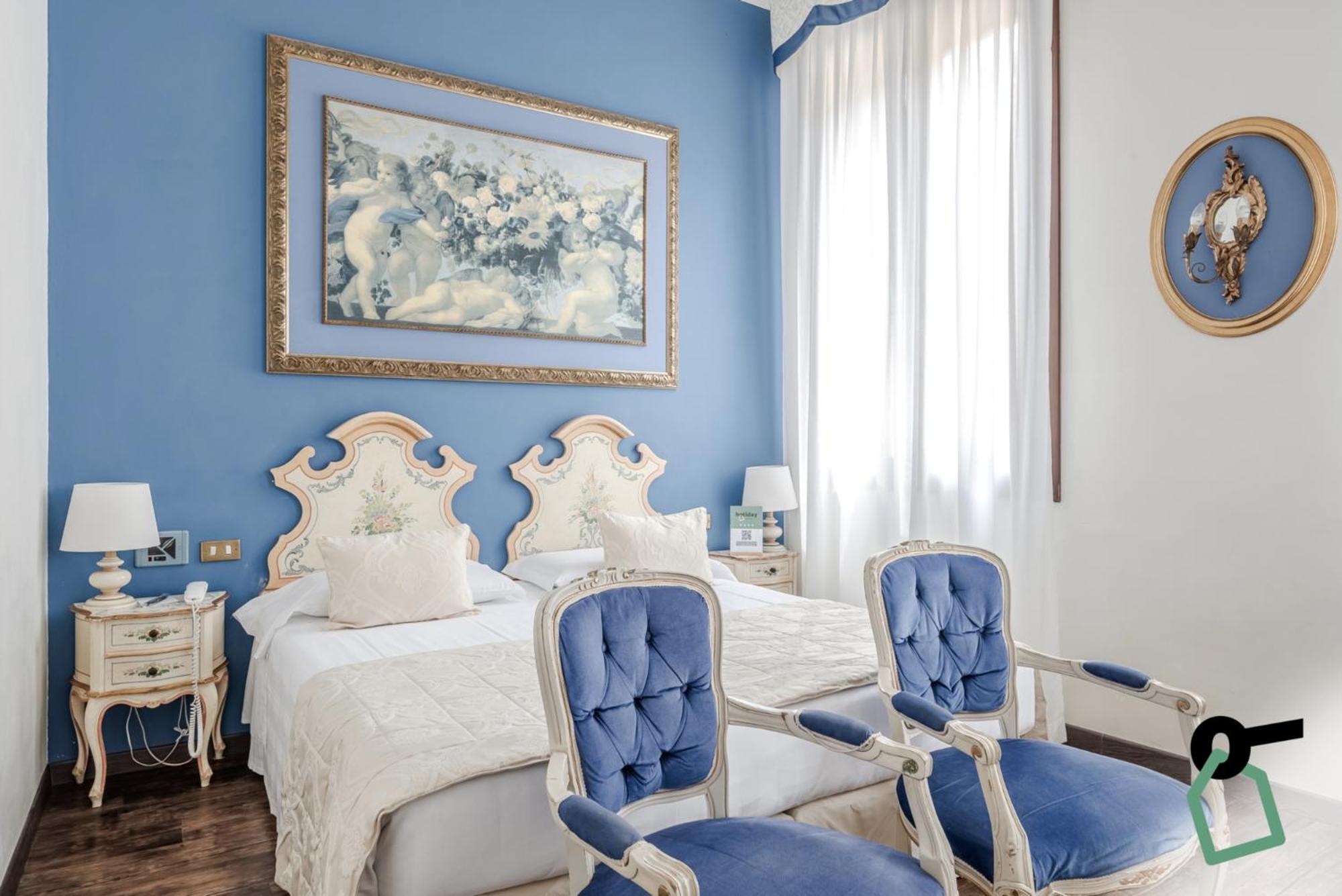 Standard Double or Twin Room photo 1