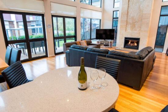 Four-Bedroom Vacation Home photo 2