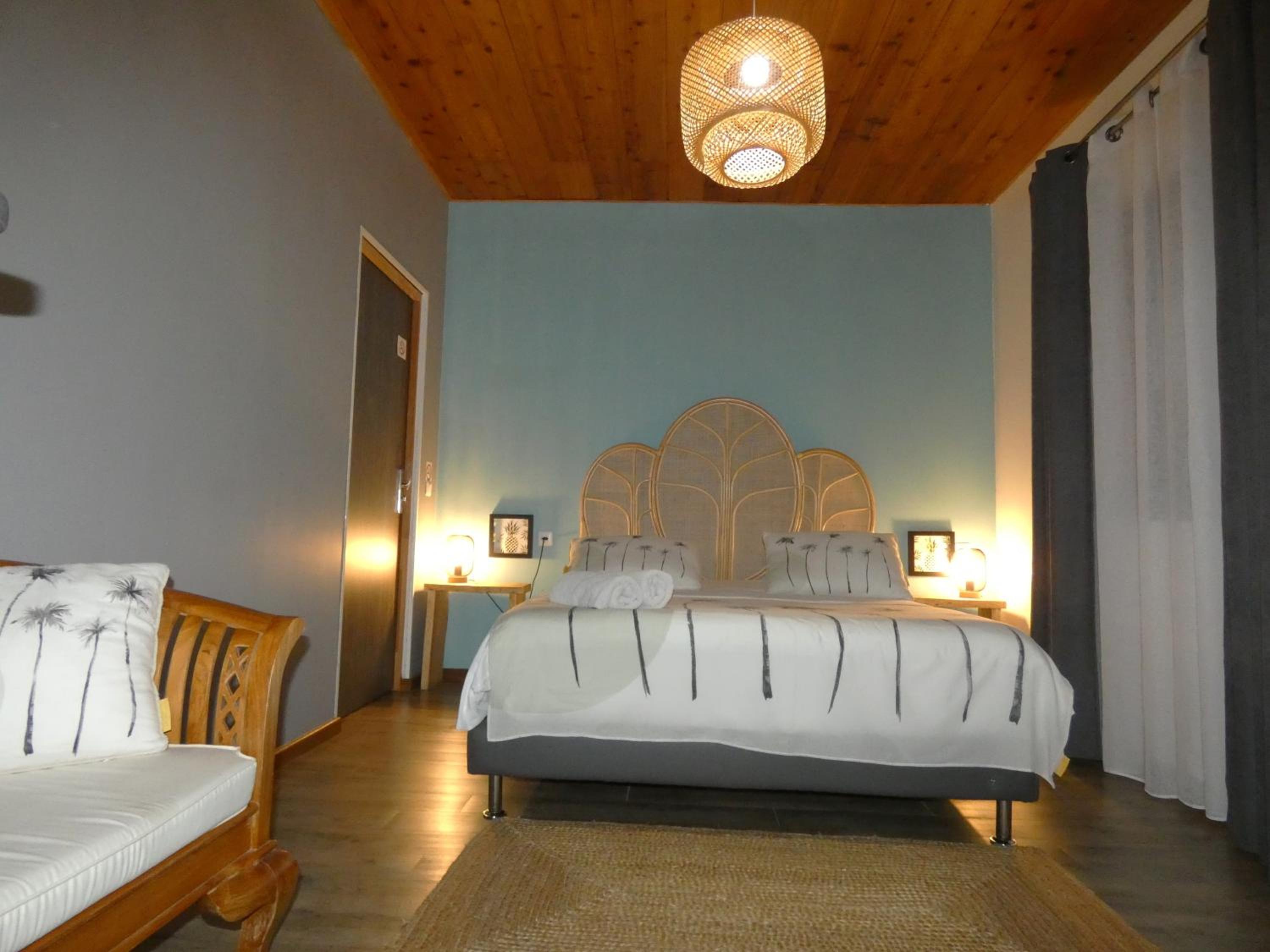 Three-Bedroom Villa photo 3