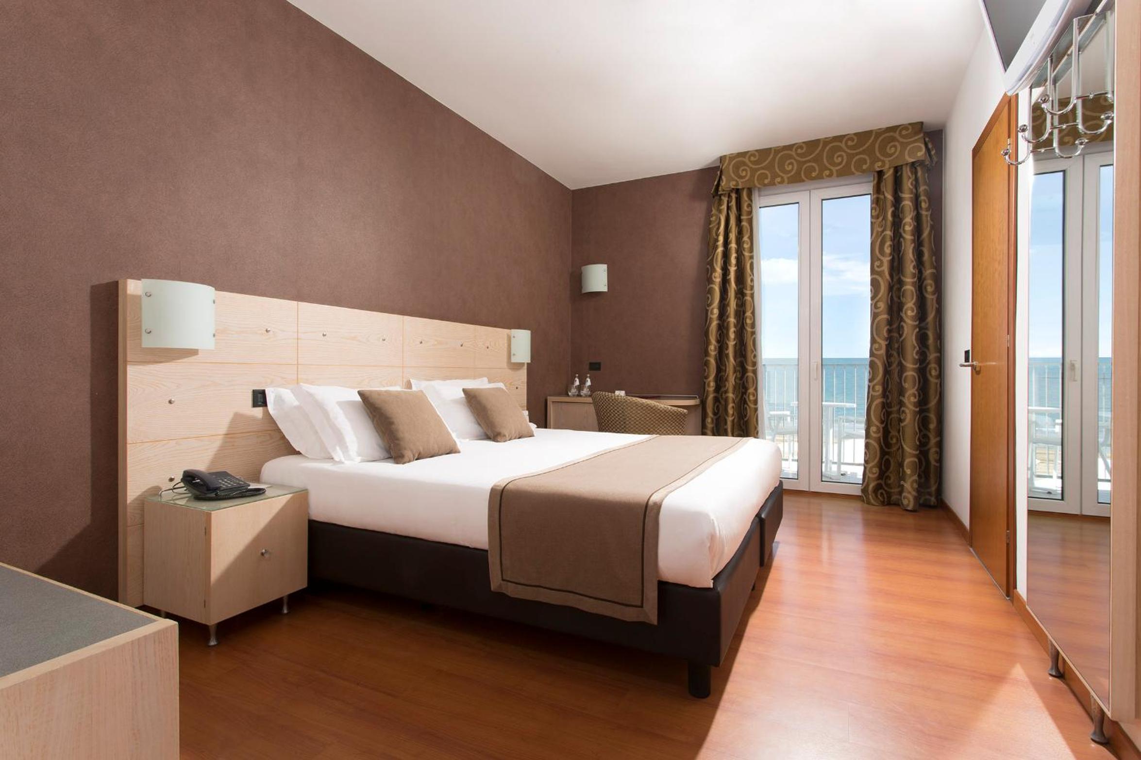Superior Double Room with Sea View photo 1