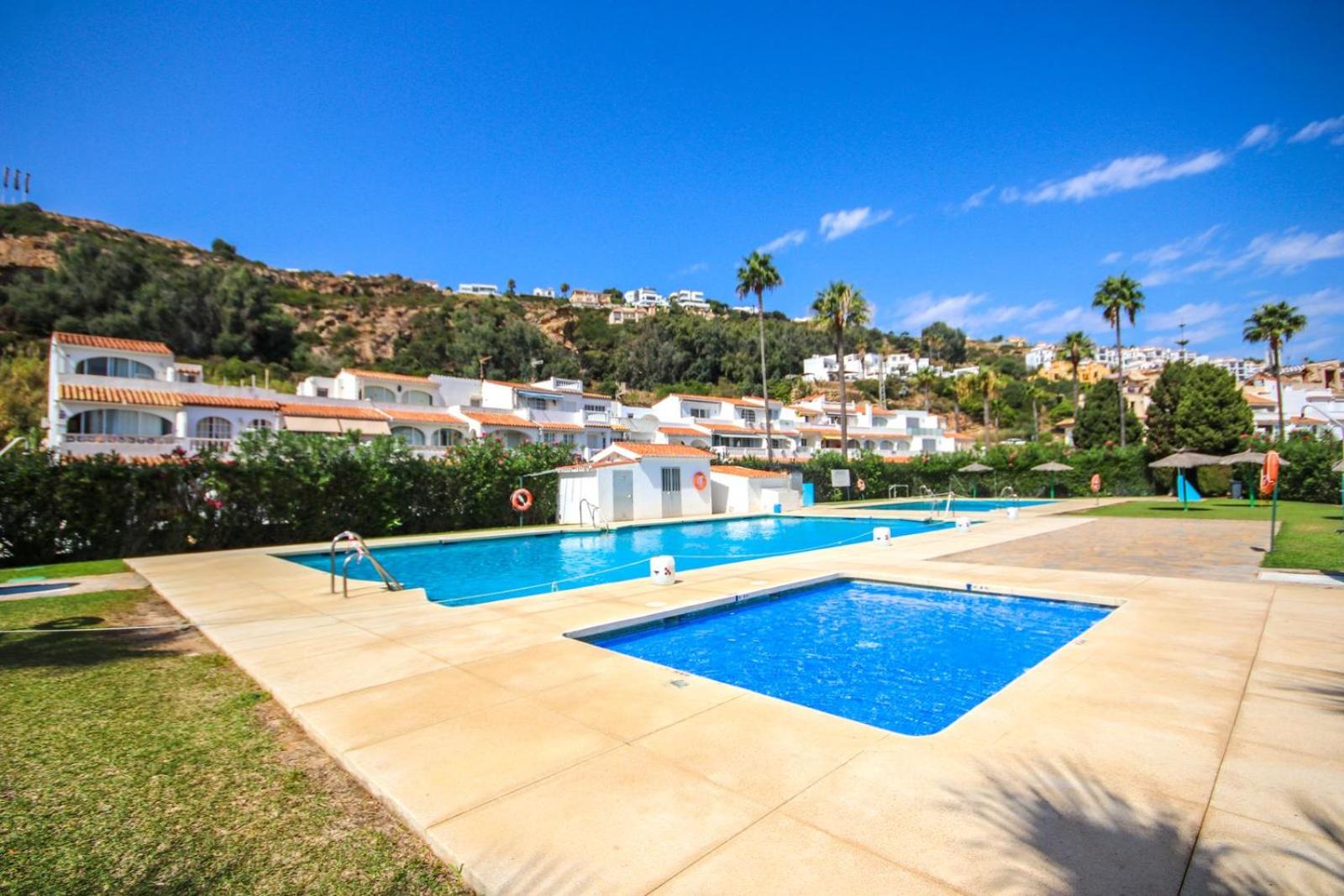 Villa de Tres Habitaciones