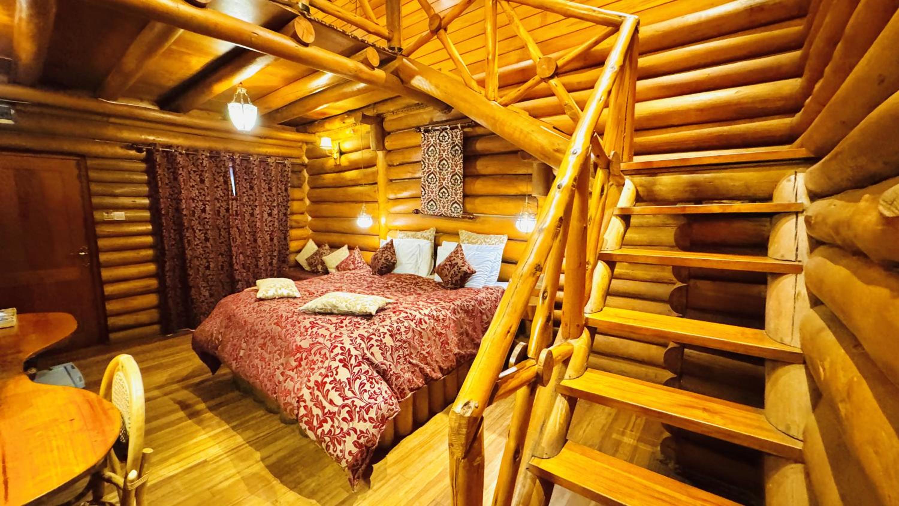 Superior Family Attic with Balcony photo 3
