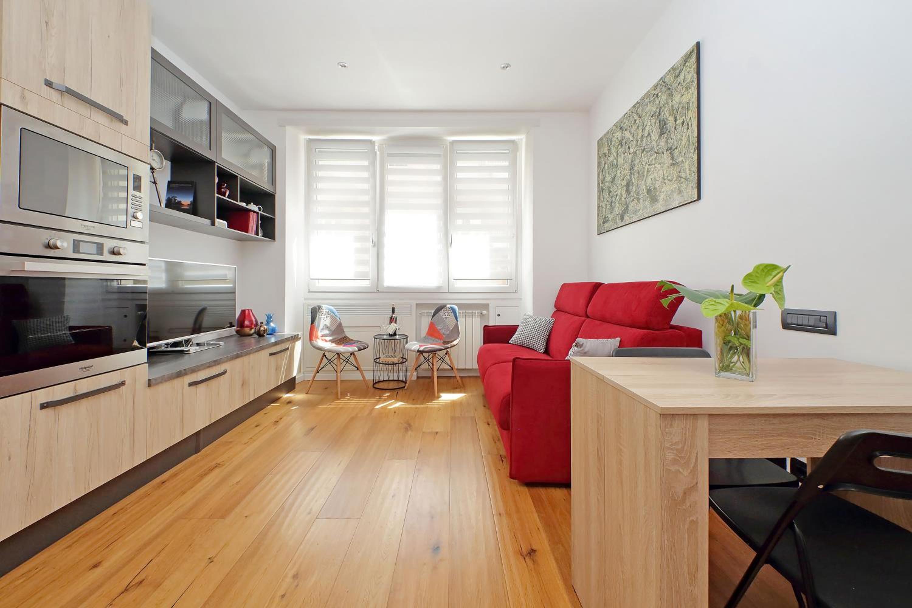 One-Bedroom Apartment