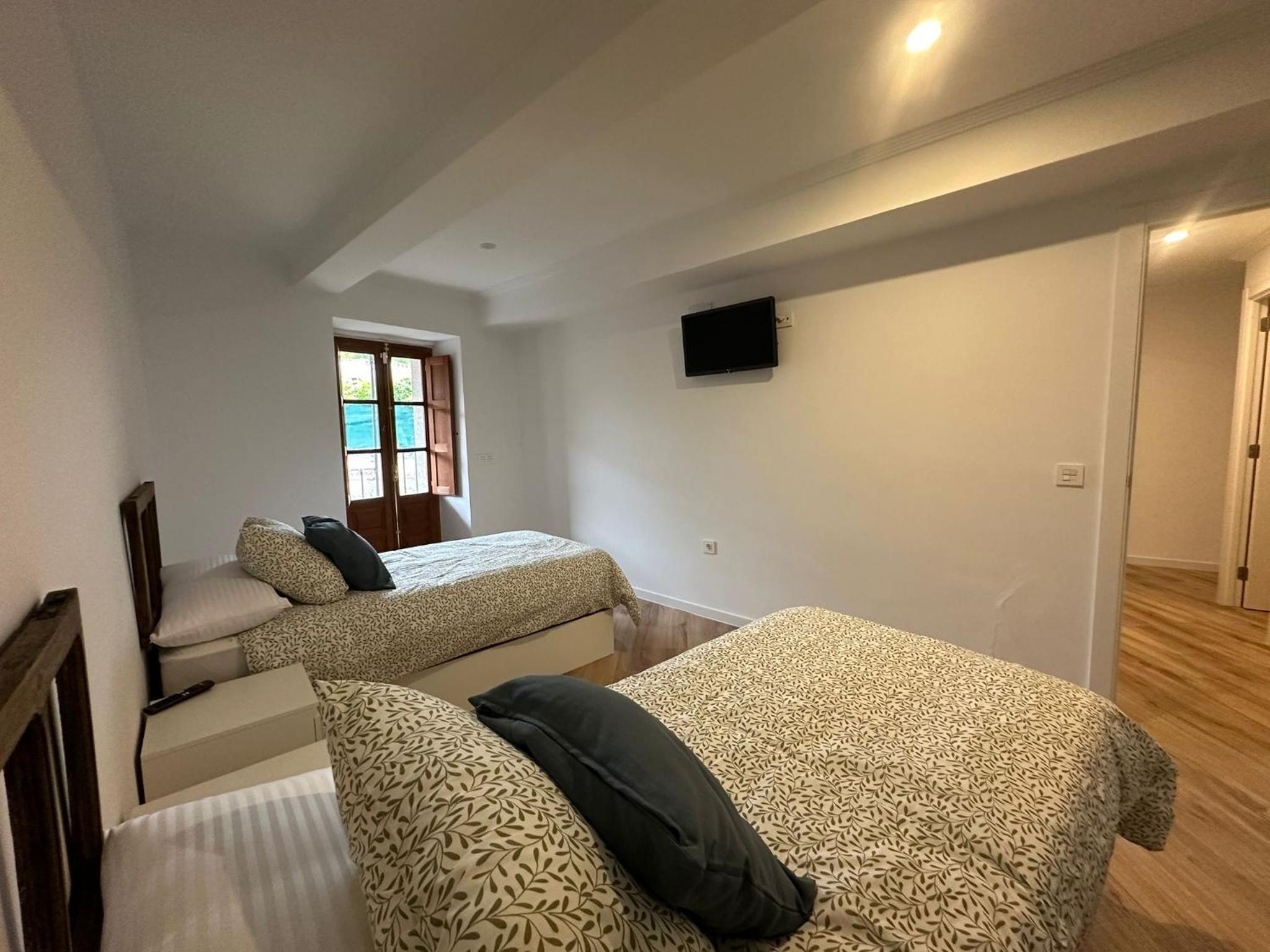 Four-Bedroom House photo 2