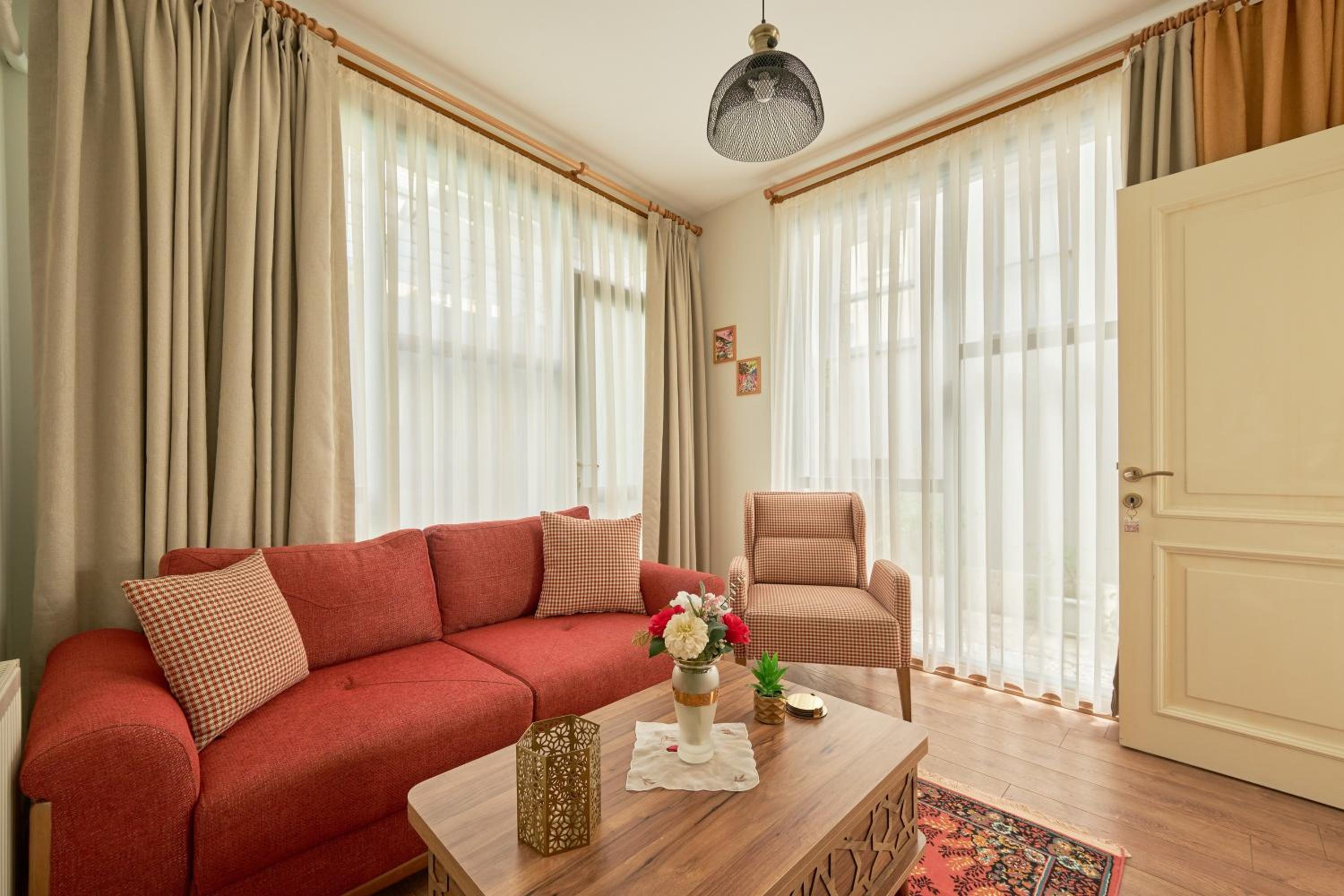 Villa photo 3