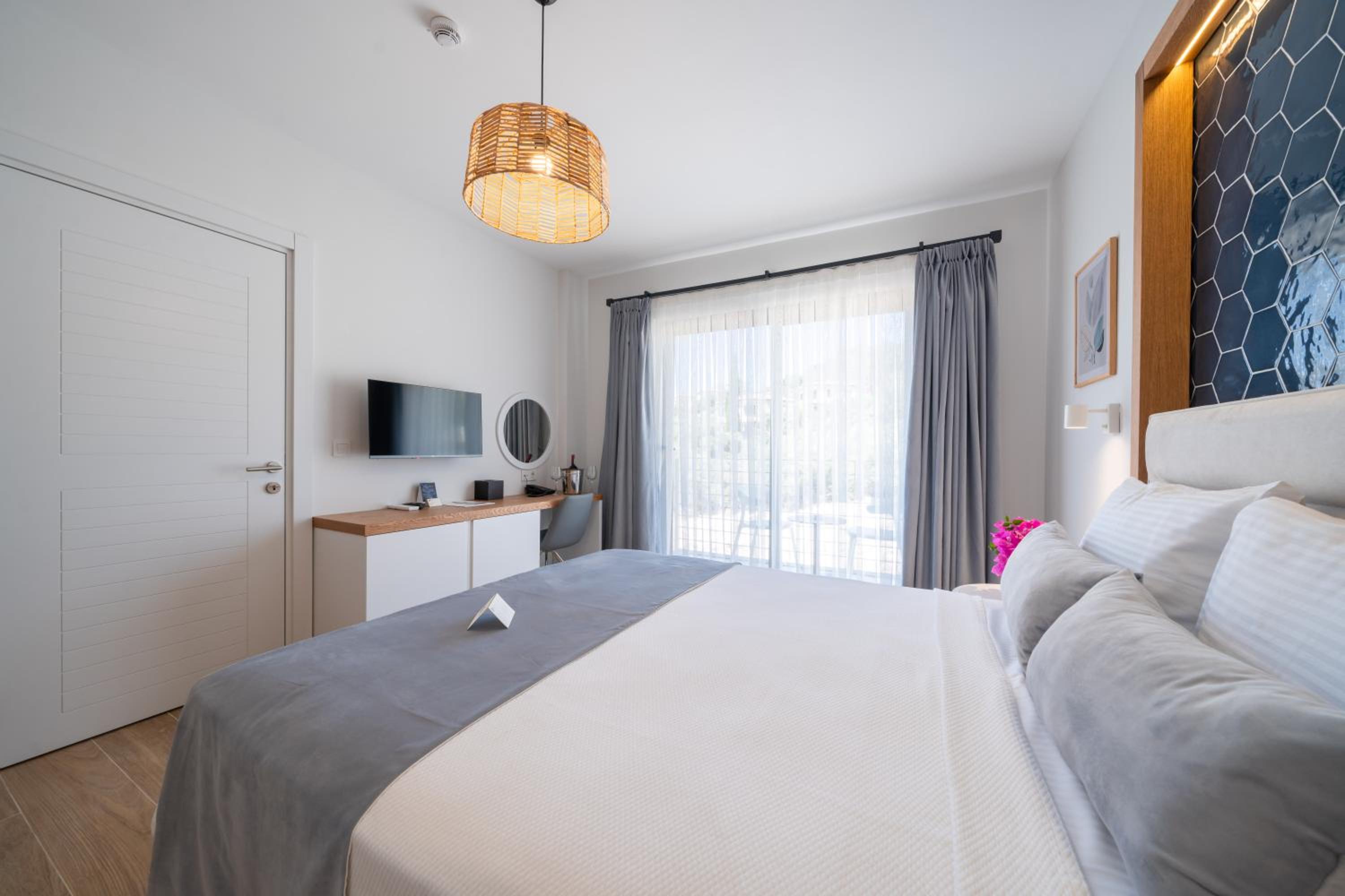 Premium Quadruple Room - Photo 5