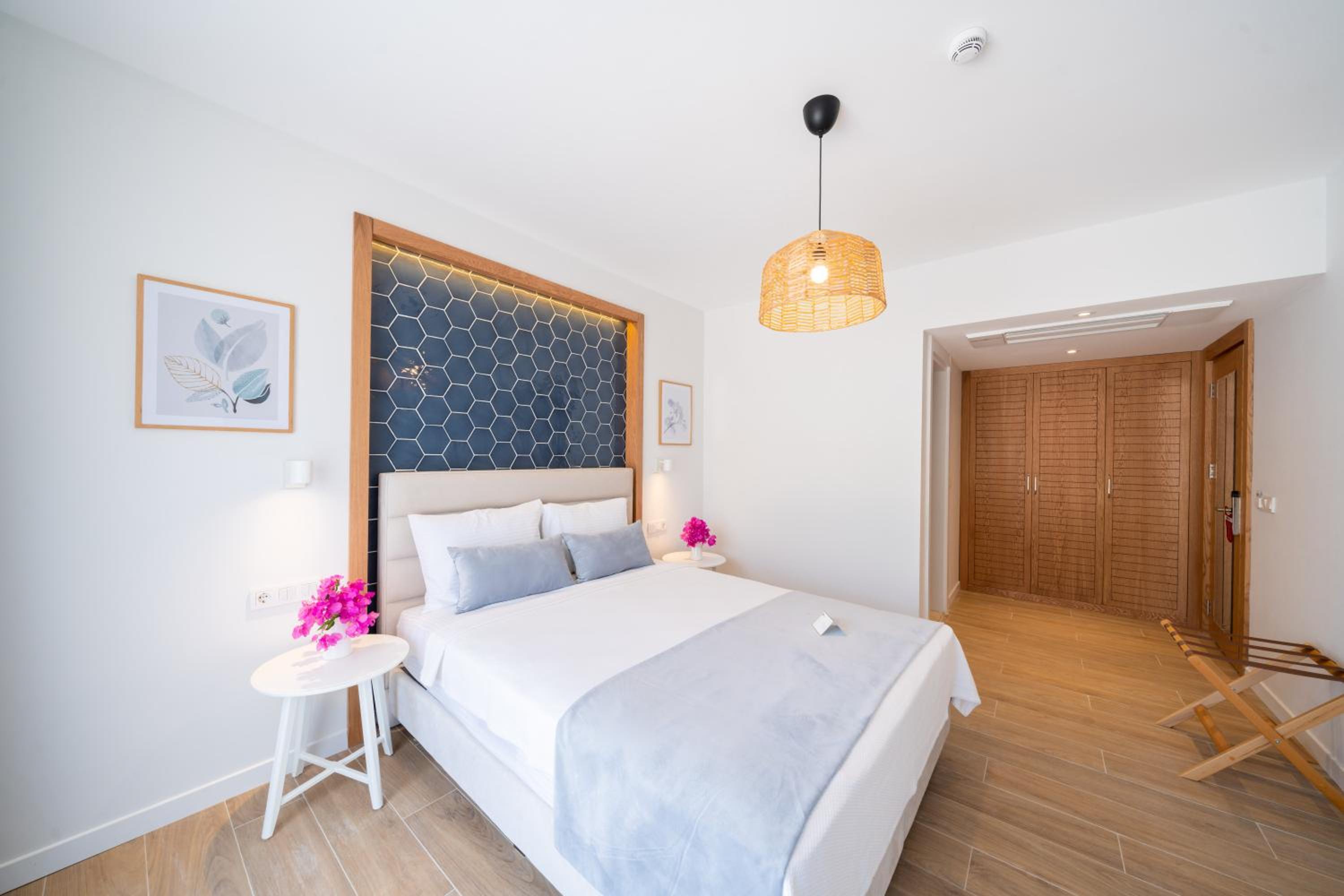 Premium Quadruple Room - Photo 6