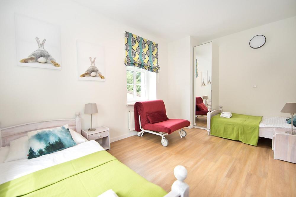 Suite - Photo 1