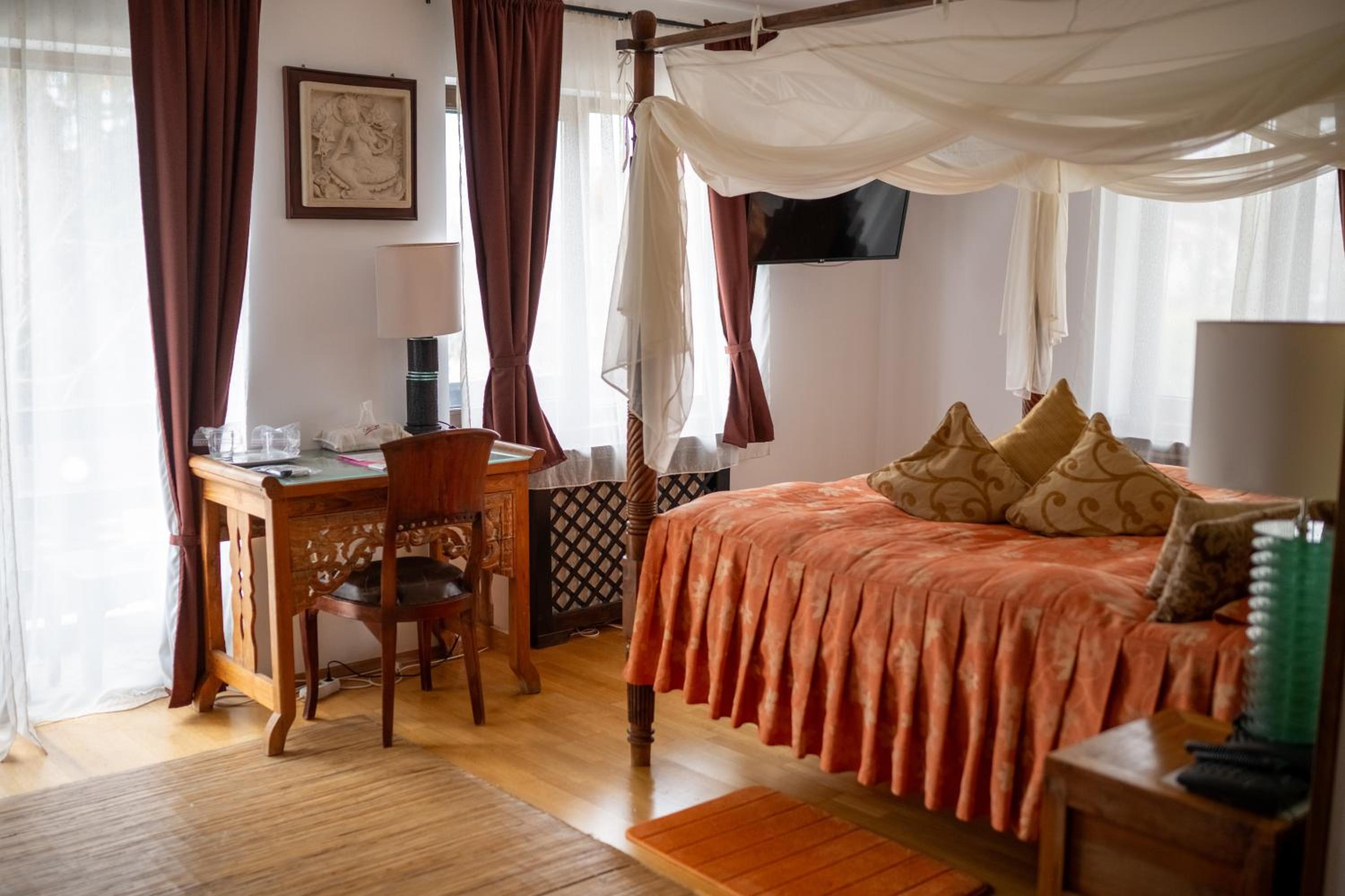 Deluxe Double Room photo 3