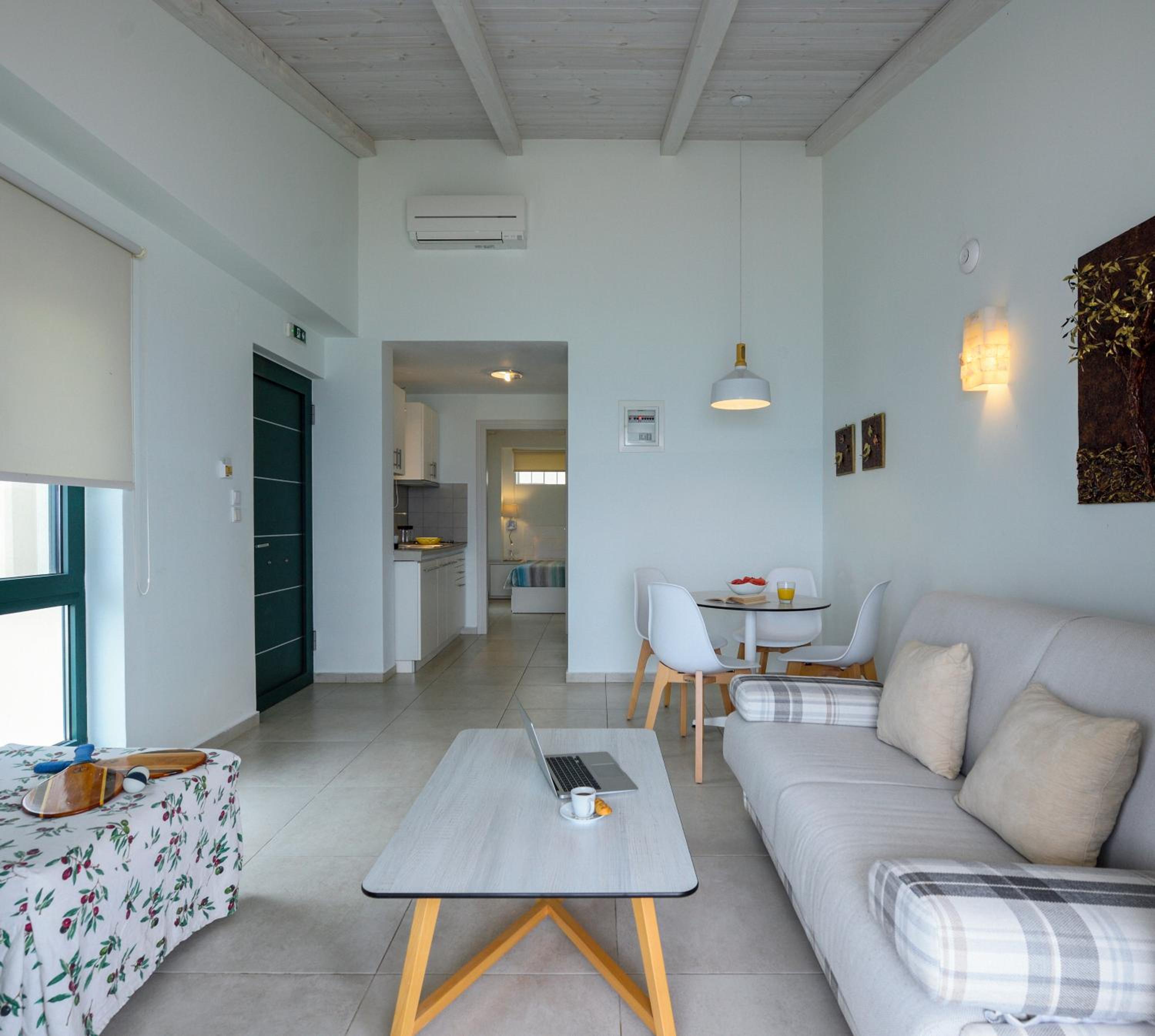 Apartment with Sea View - 1st Floor