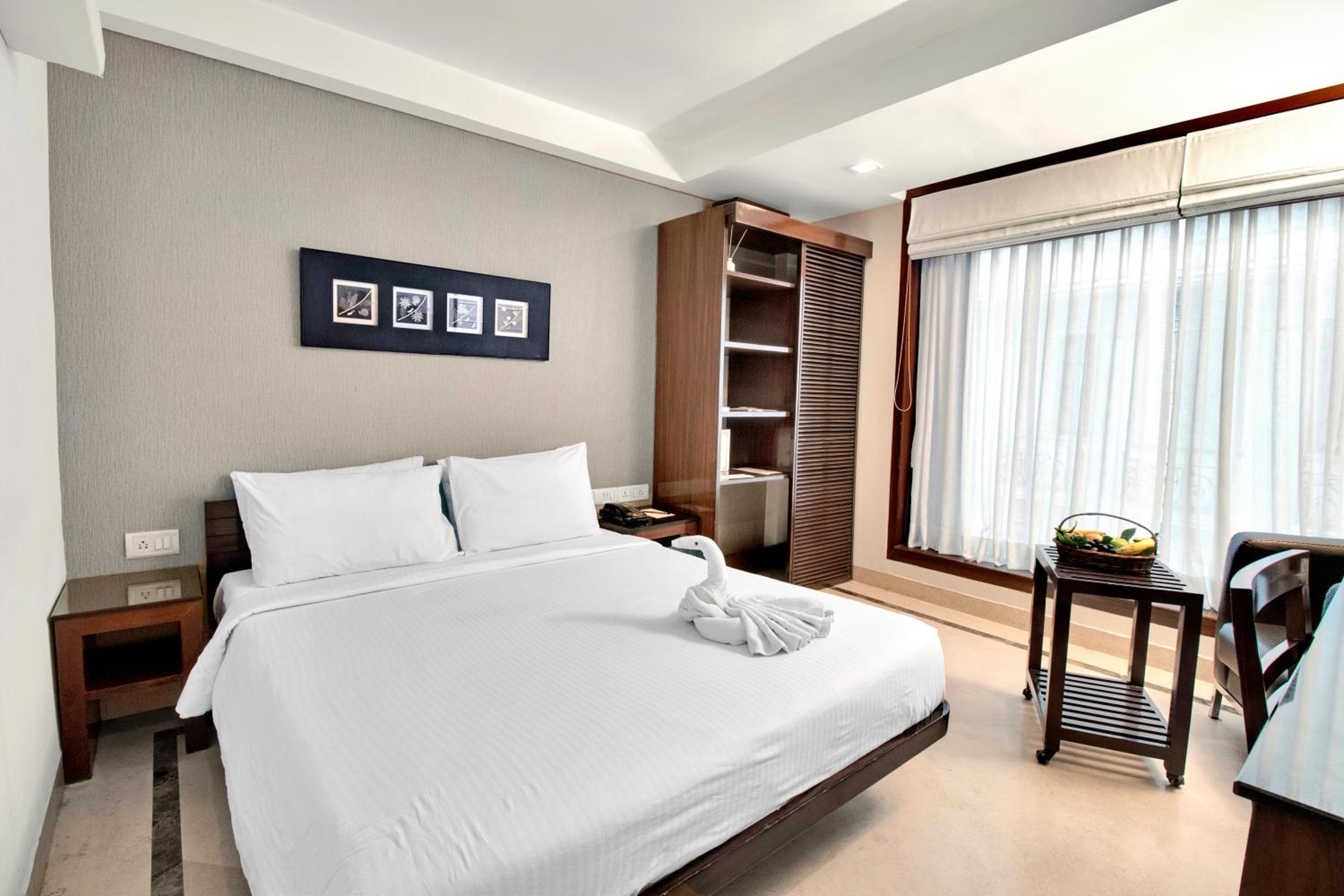 Deluxe Double or Twin Room - Photo 2