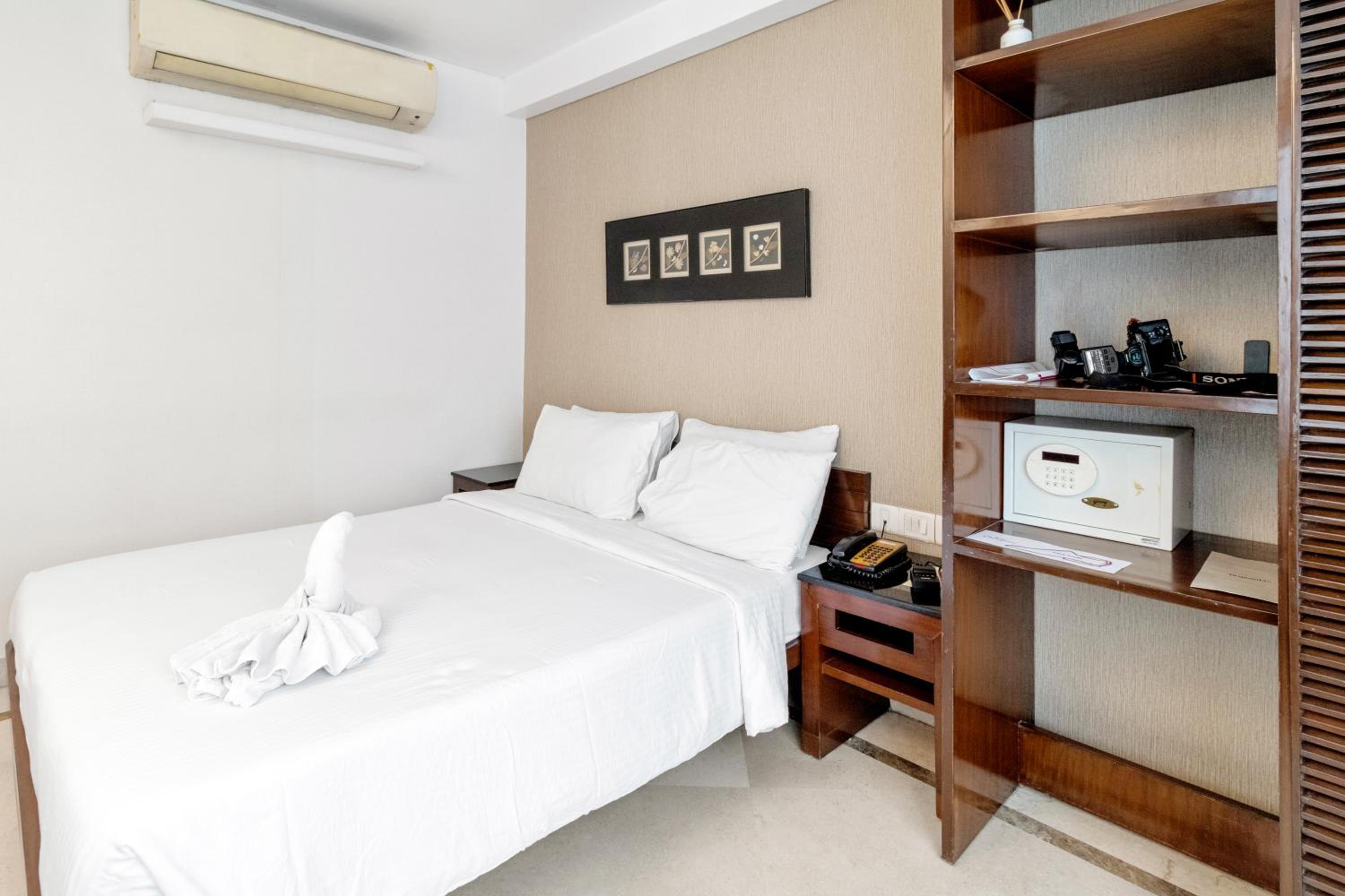 Deluxe Double or Twin Room - Photo 24