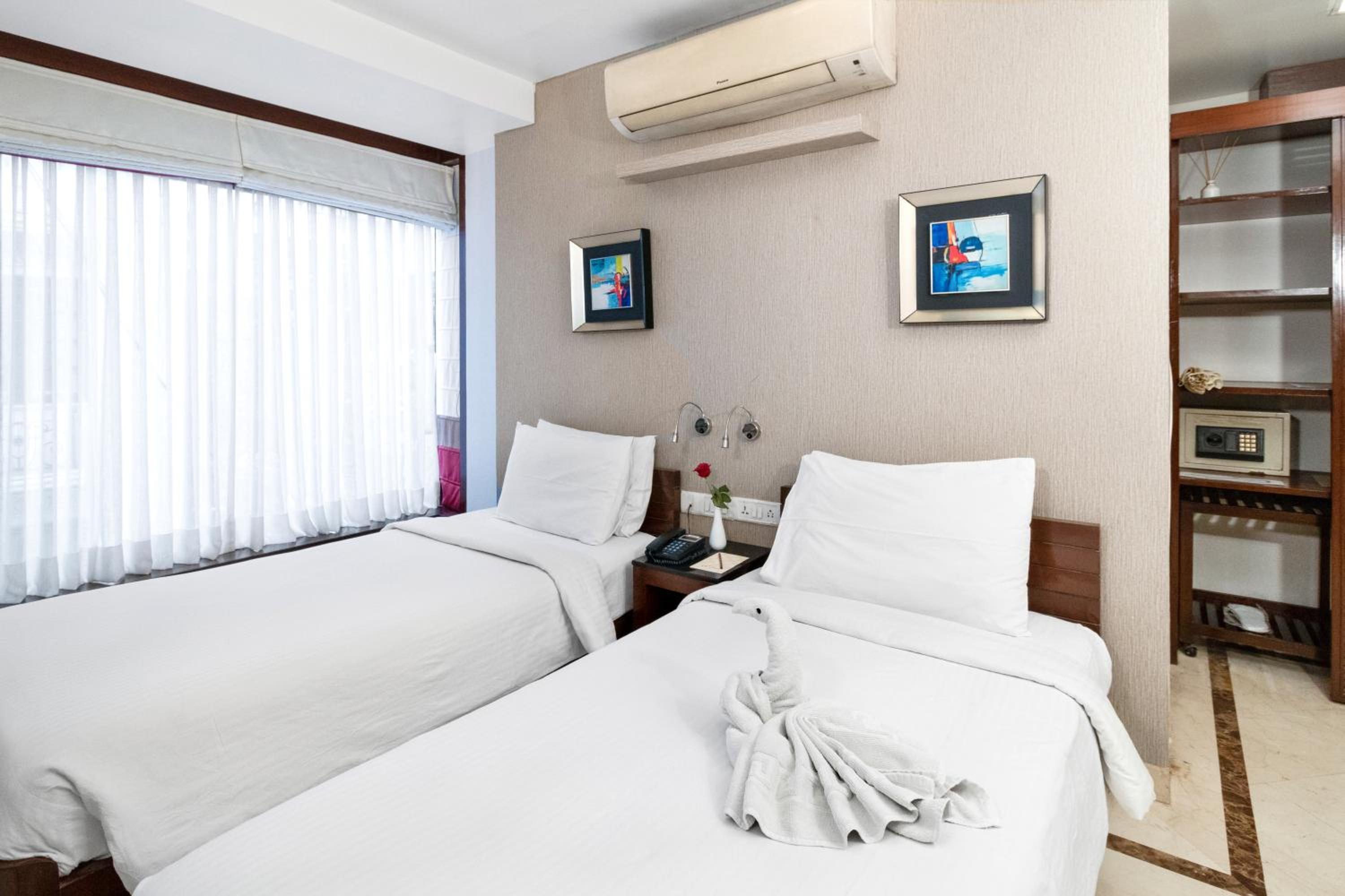 Deluxe Double or Twin Room - Photo 20