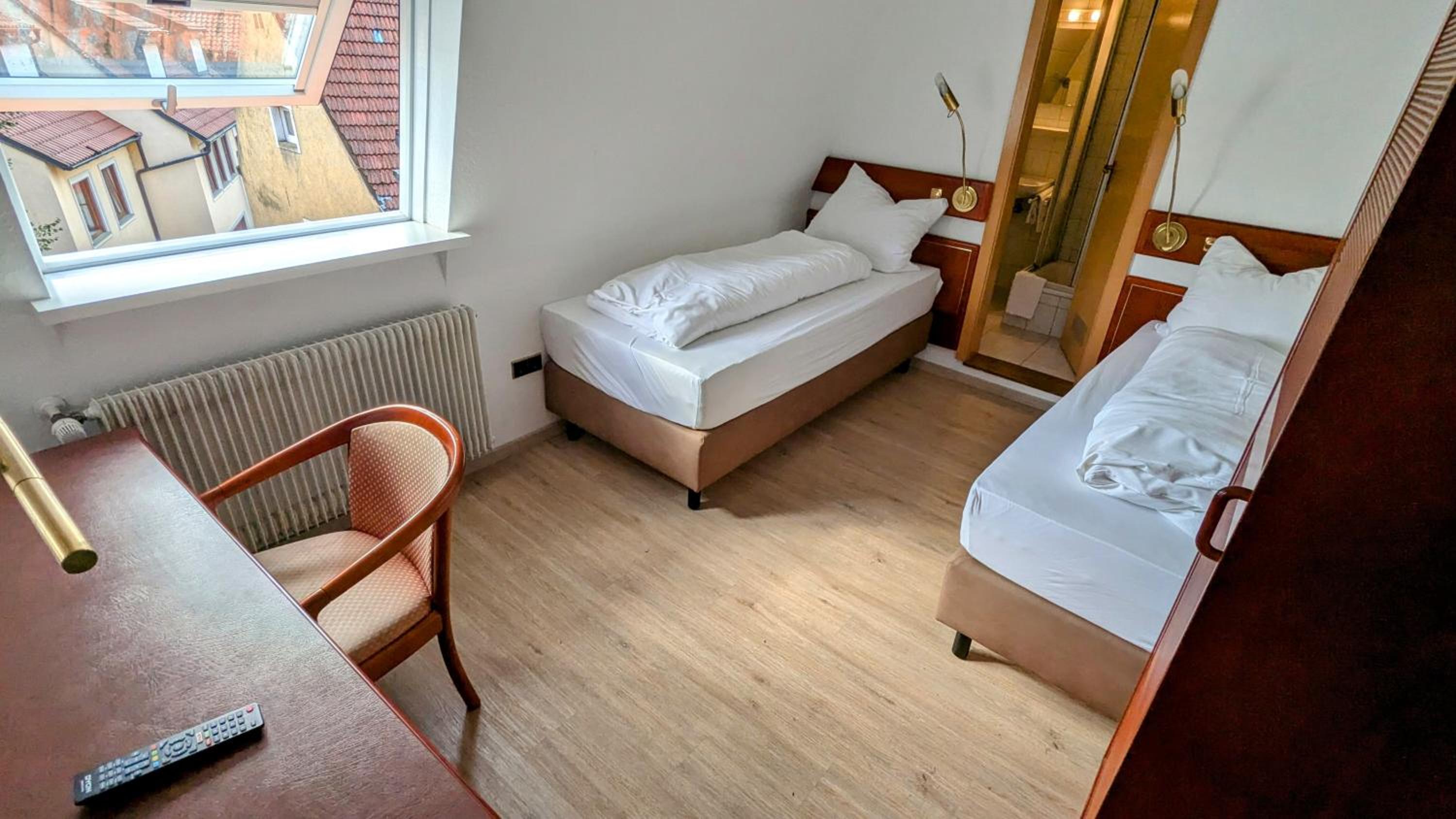Small Twin Room photo 2