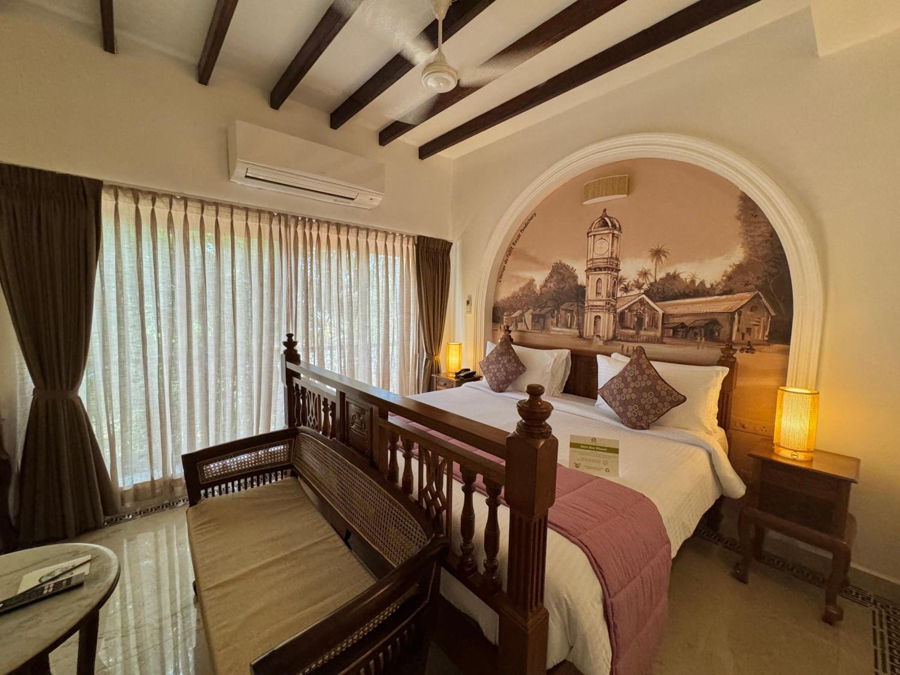 Deluxe Double Room with Balcony and Sea View