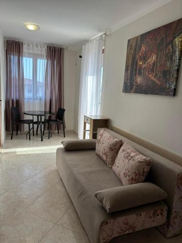 Two-Bedroom Apartment with Terrace photo 3