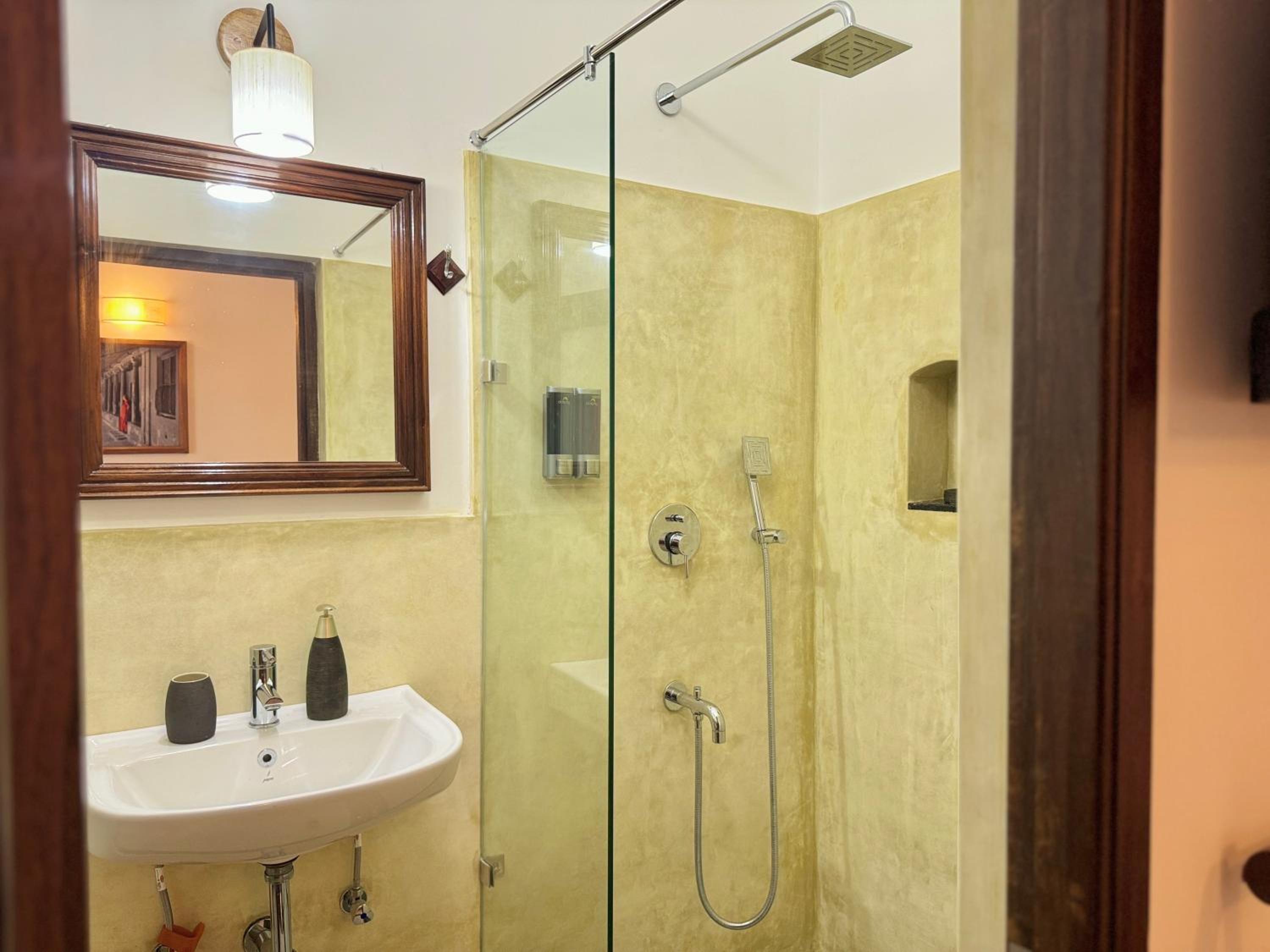 Suite with Sea View - Photo 6