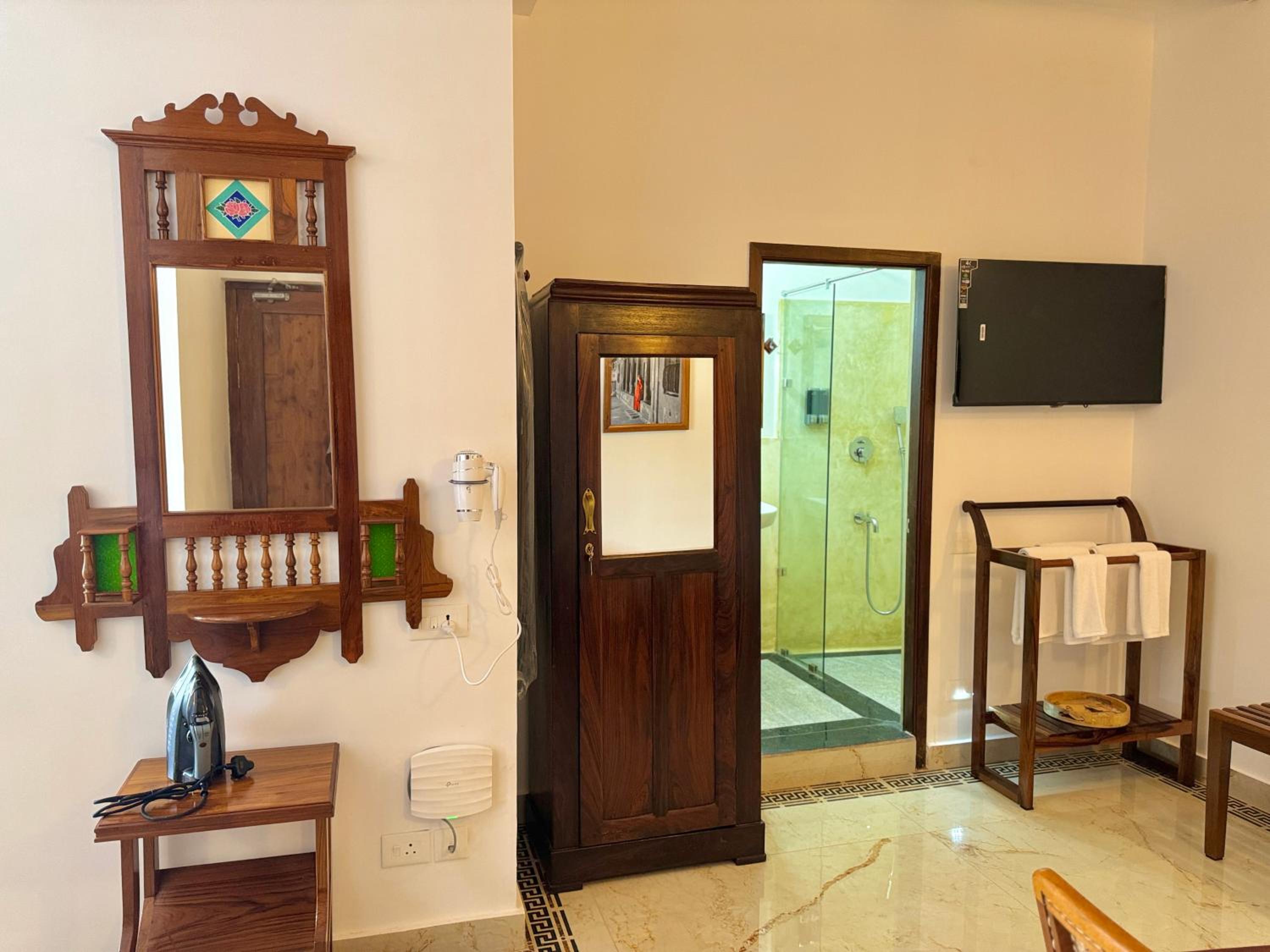 Suite with Sea View - Photo 9